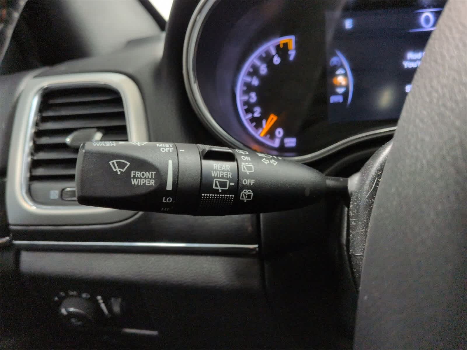 Thumbnail: 2019 Jeep Grand Cherokee - 26