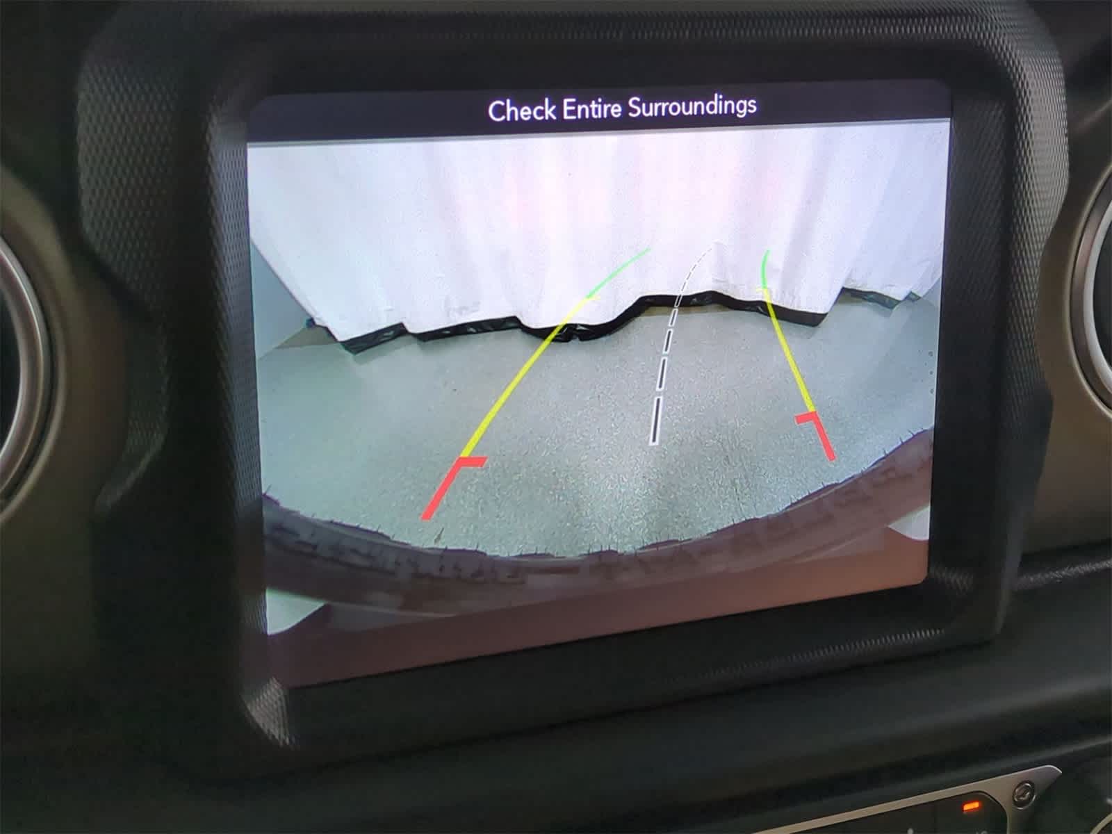 Thumbnail: 2018 Jeep Wrangler - 29