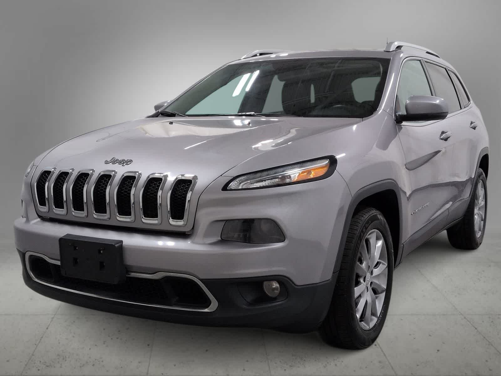 Thumbnail: 2018 Jeep Cherokee - 4