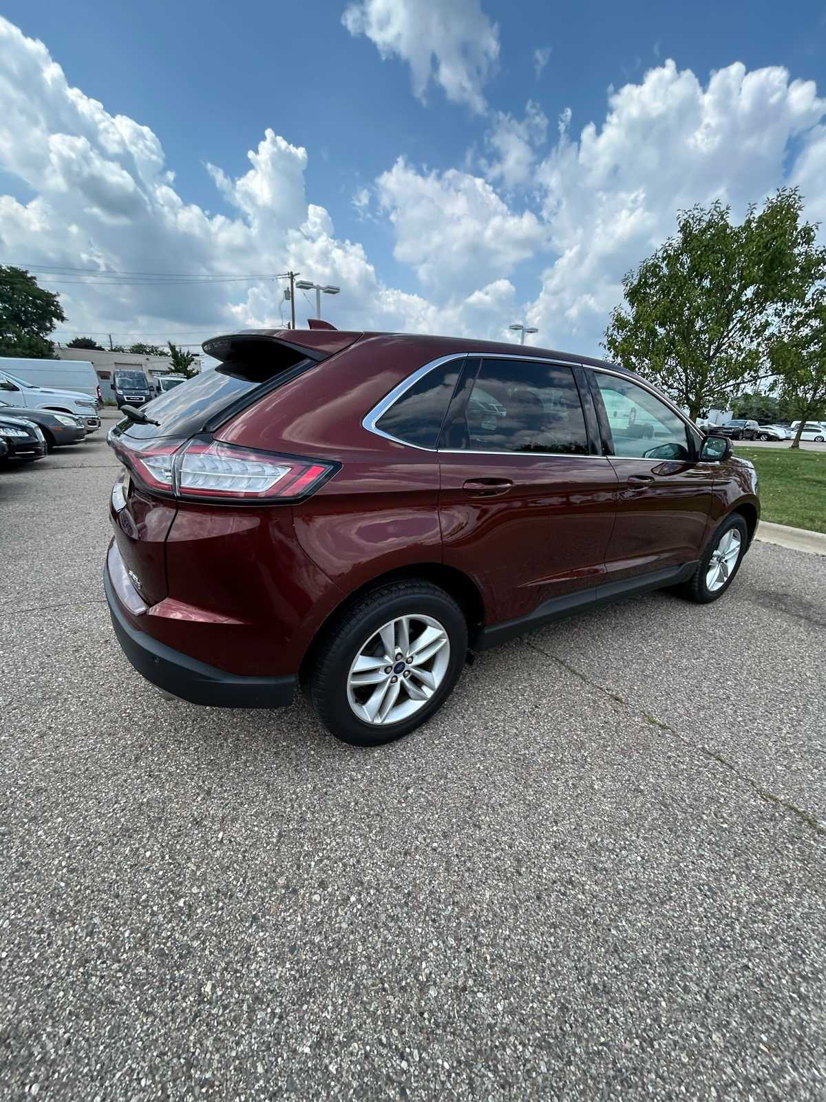Thumbnail: 2015 Ford Edge - 14