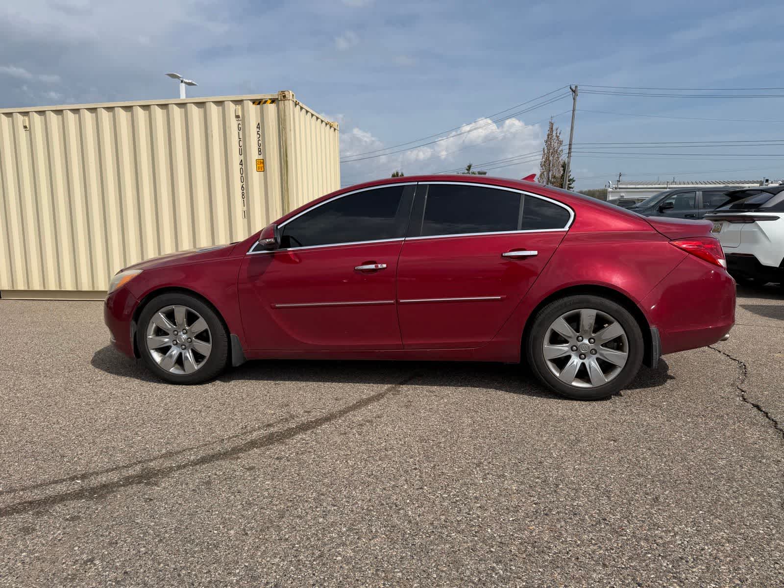 Thumbnail: 2012 Buick Regal - 25