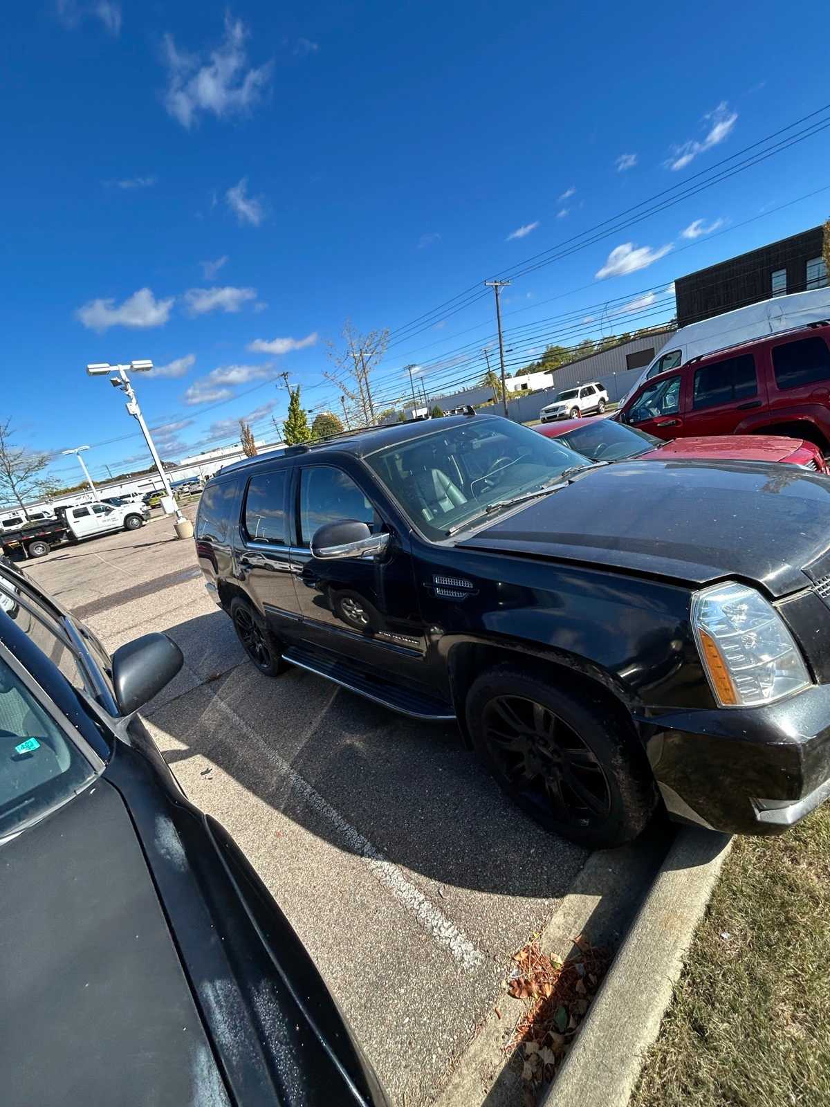Thumbnail: 2012 Cadillac Escalade - 10