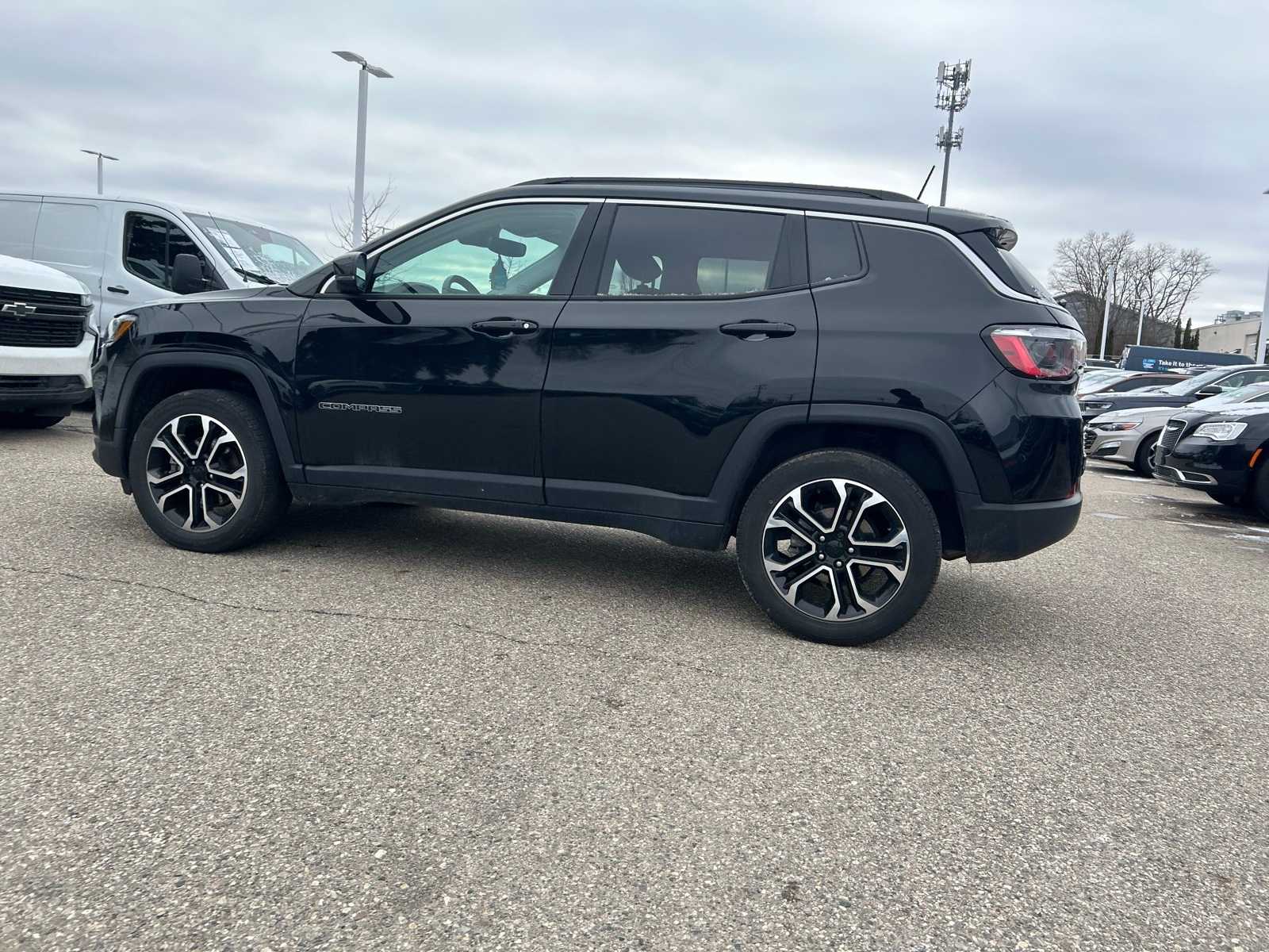 Thumbnail: 2022 Jeep Compass - 22
