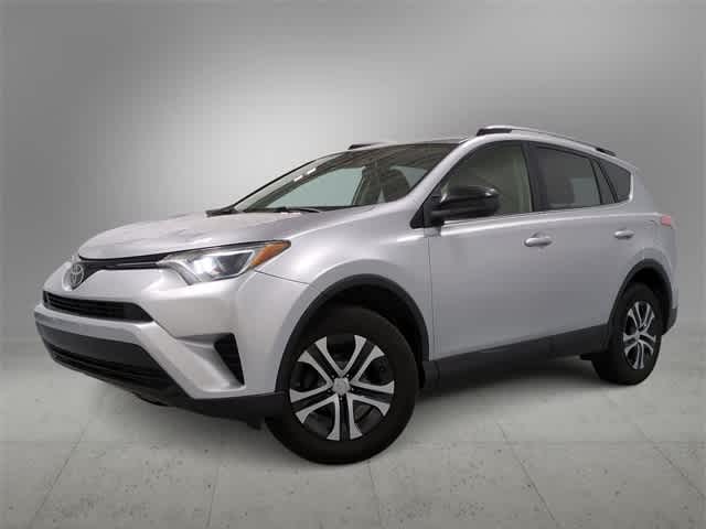 2018 Toyota RAV4 LE -
                Farmington Hills, MI