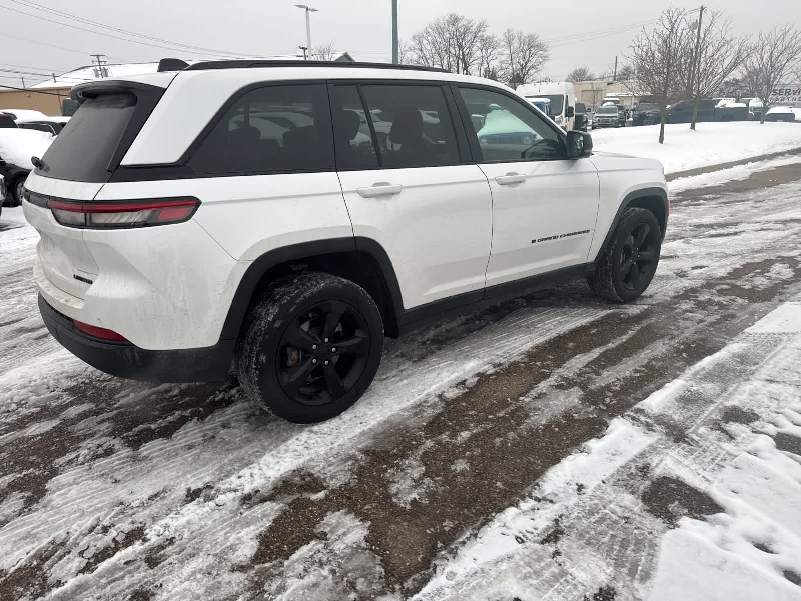 Thumbnail: 2023 Jeep Grand Cherokee - 8