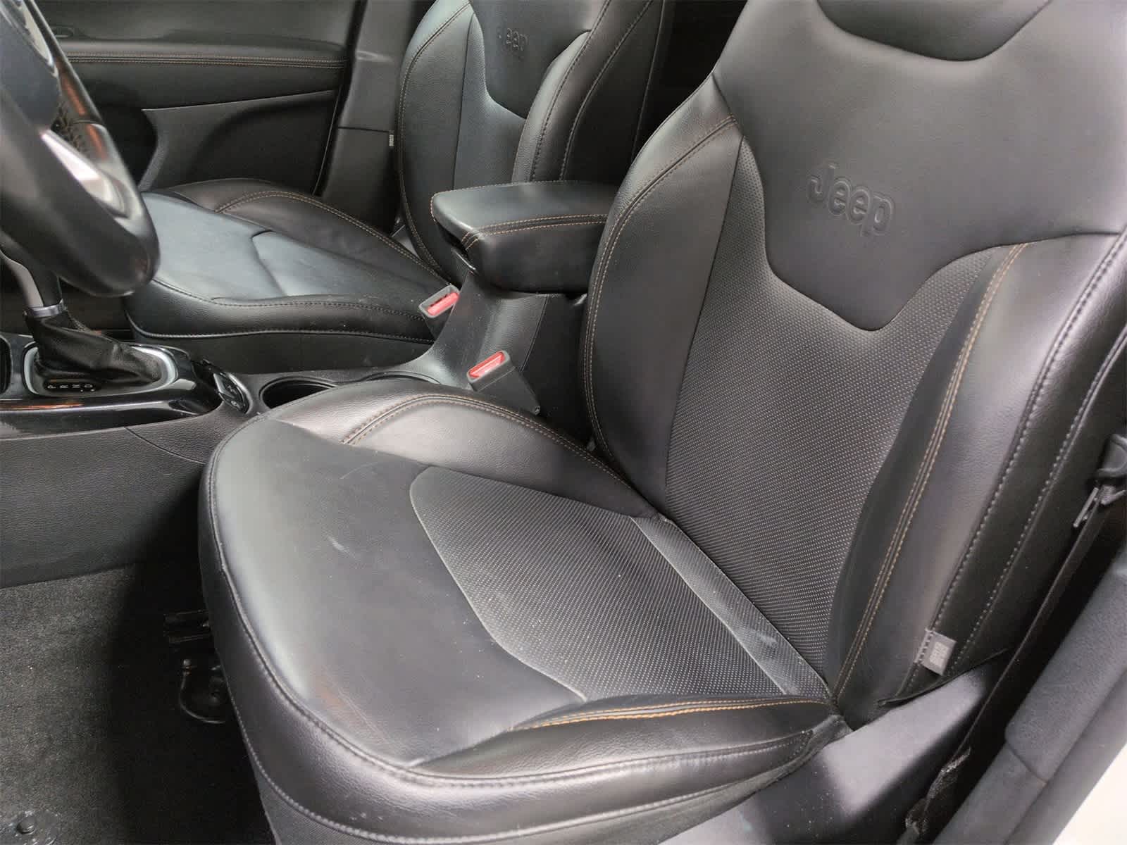 Thumbnail: 2018 Jeep Compass - 17