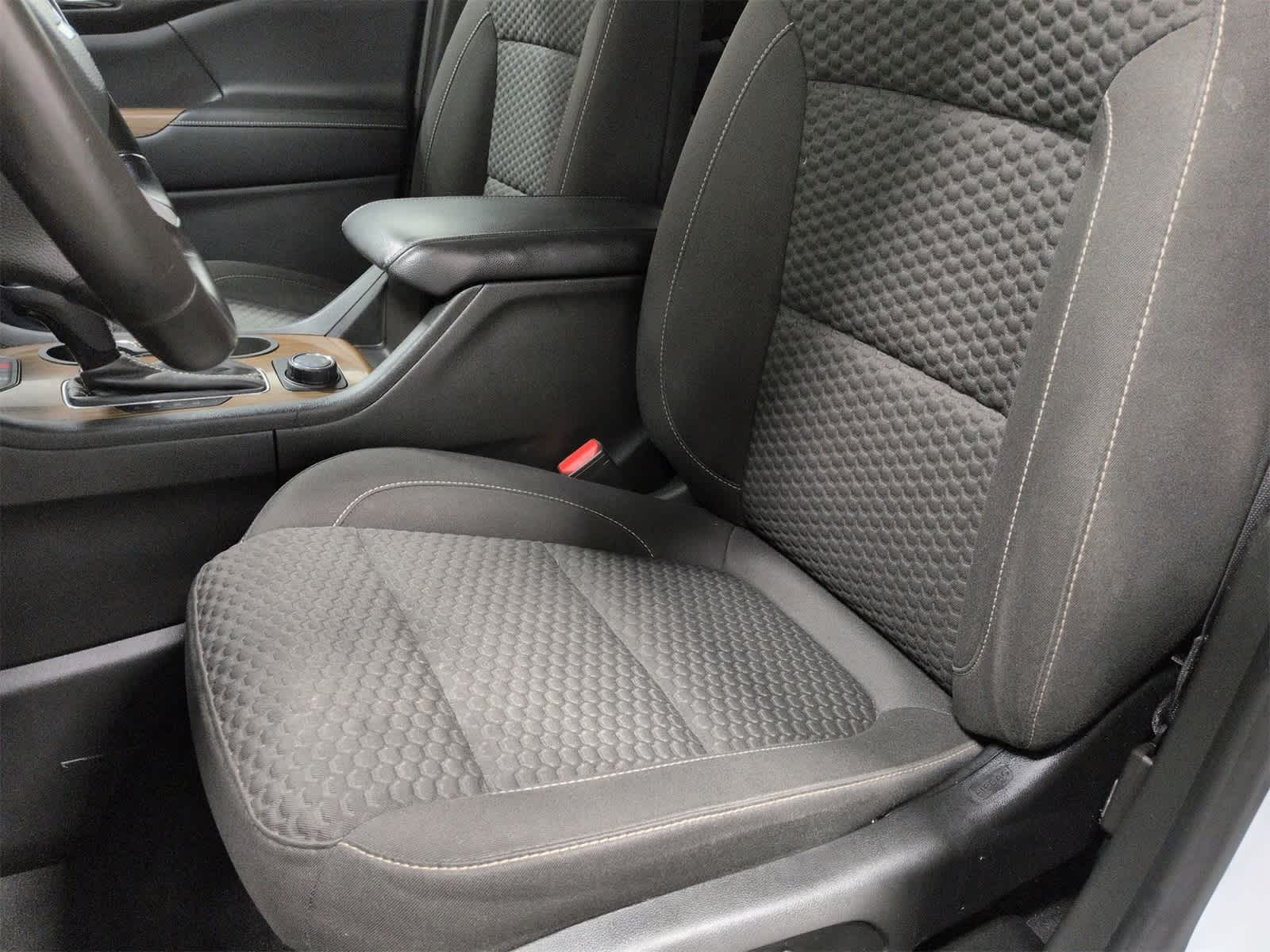 Thumbnail: 2019 GMC Acadia - 16