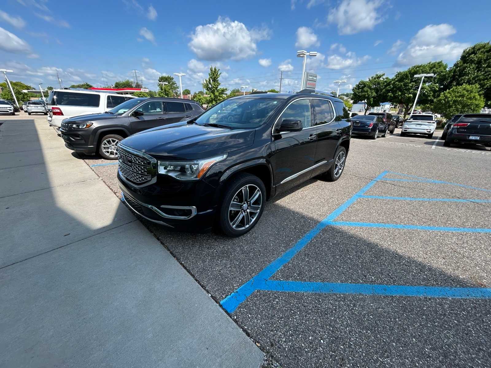 Thumbnail: 2019 GMC Acadia - 1