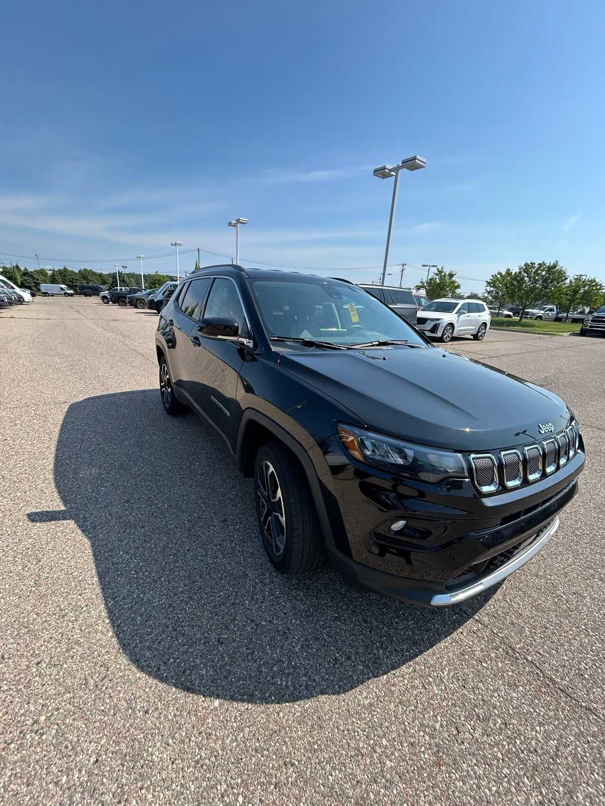 Thumbnail: 2022 Jeep Compass - 6