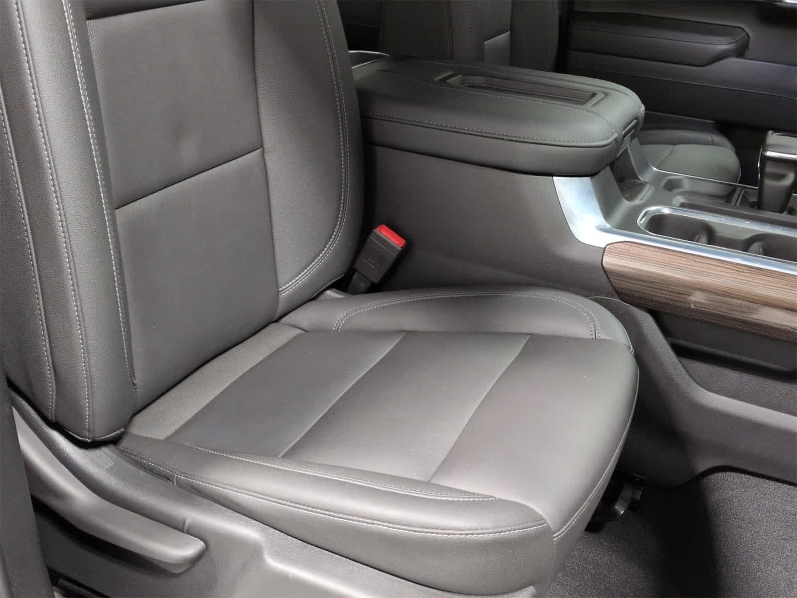 Thumbnail: 2022 Chevrolet Silverado 1500 - 22