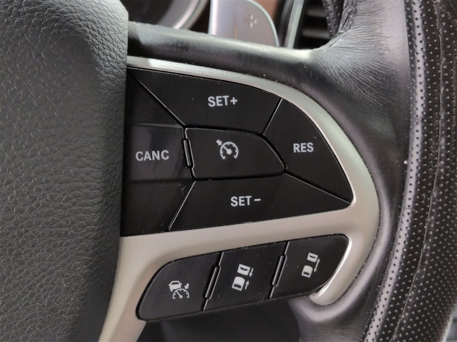 Thumbnail: 2019 Jeep Grand Cherokee - 27