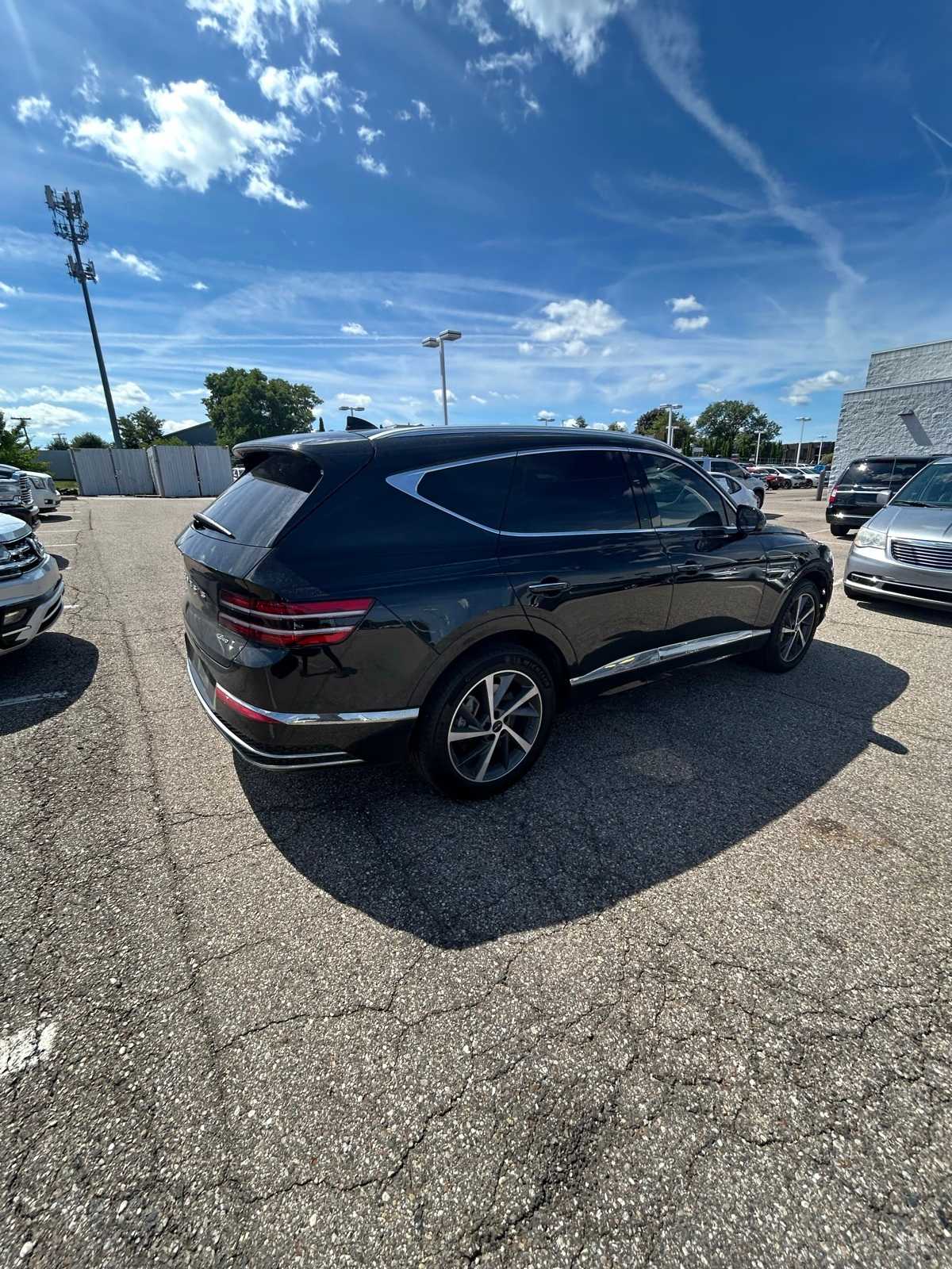 Thumbnail: 2025 Genesis GV80 - 19