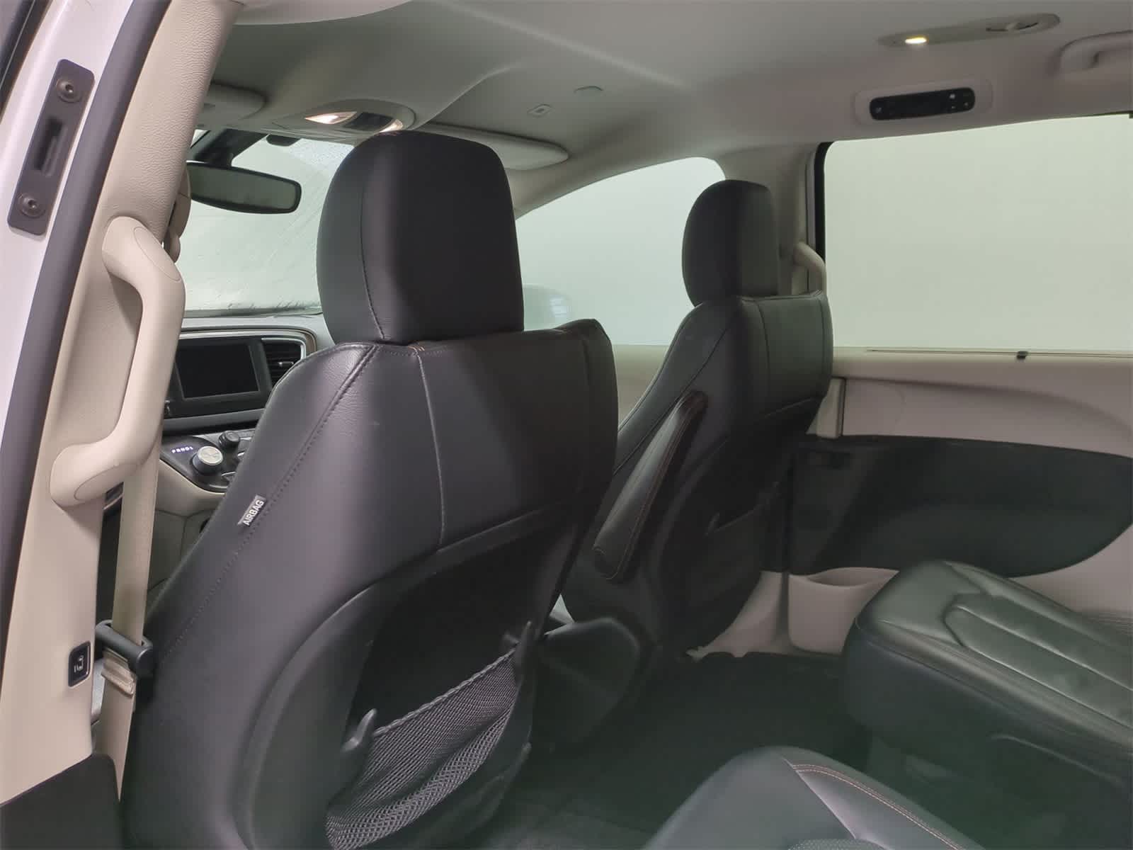 Thumbnail: 2018 Chrysler Pacifica - 19