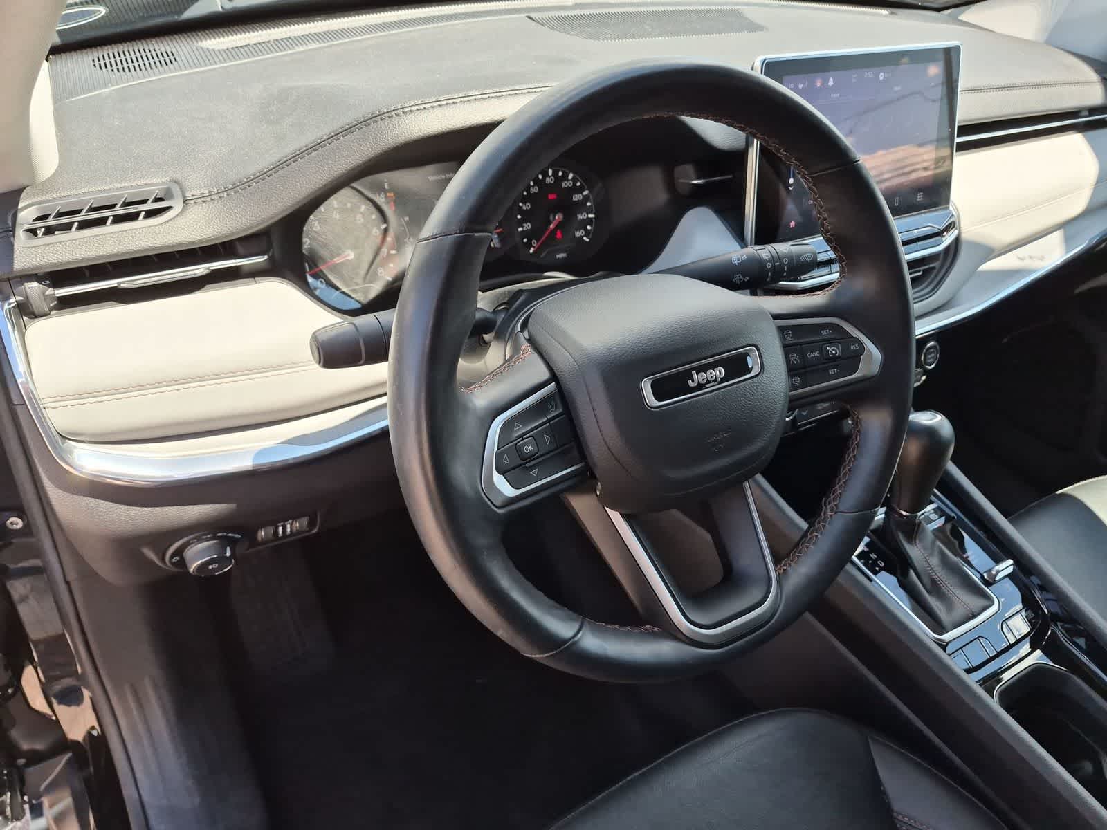Thumbnail: 2022 Jeep Compass - 10