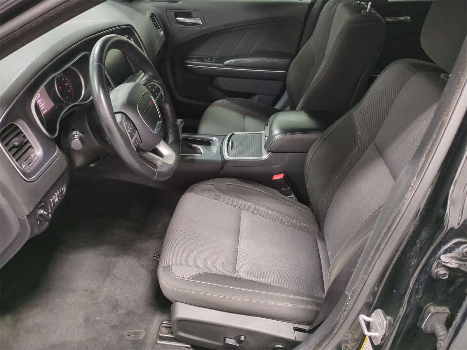 Thumbnail: 2015 Dodge Charger - 16