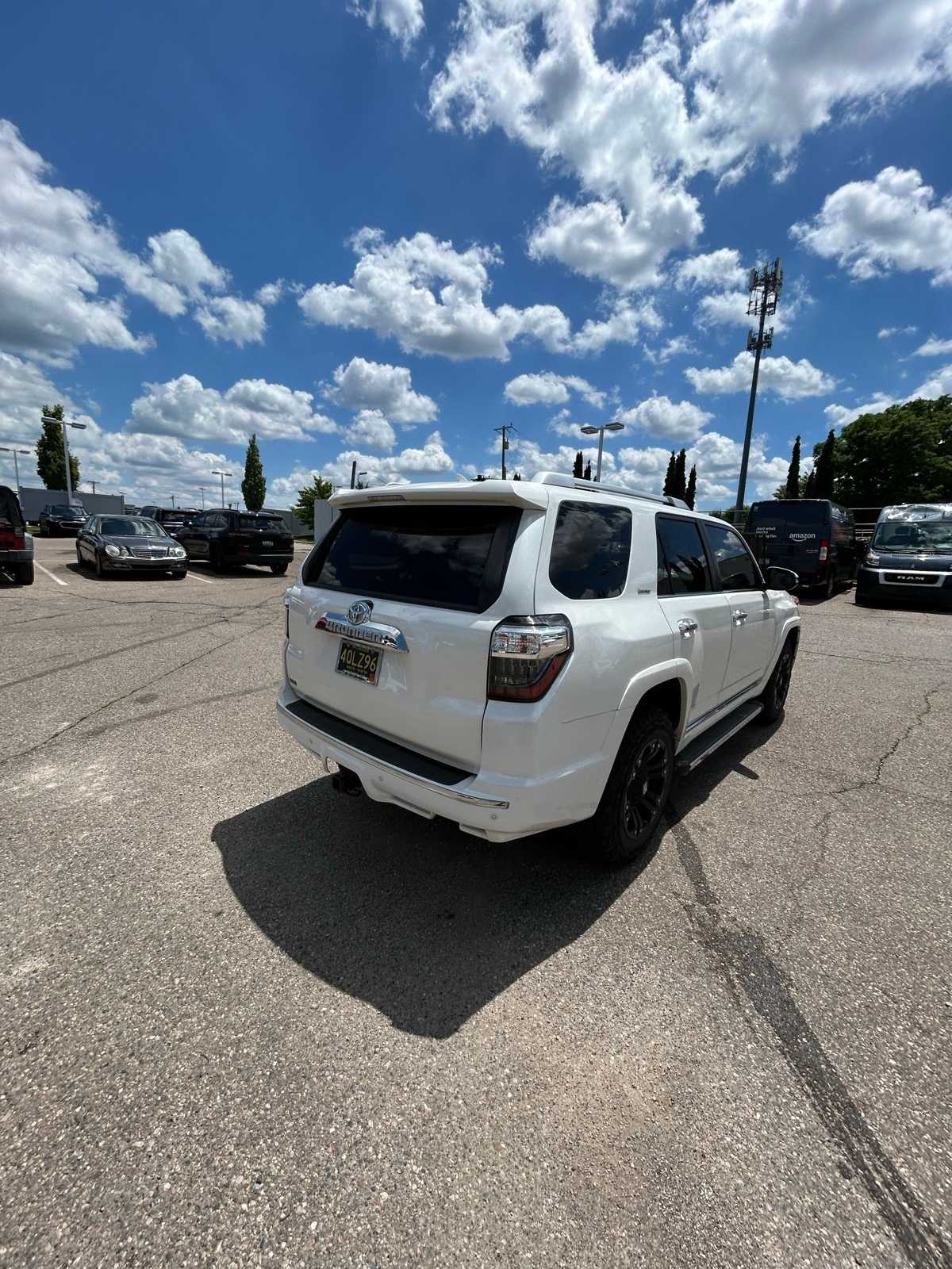 Thumbnail: 2014 Toyota 4Runner - 20