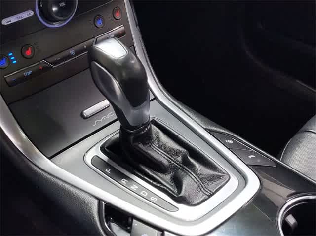 2015 Ford Edge Titanium 33
