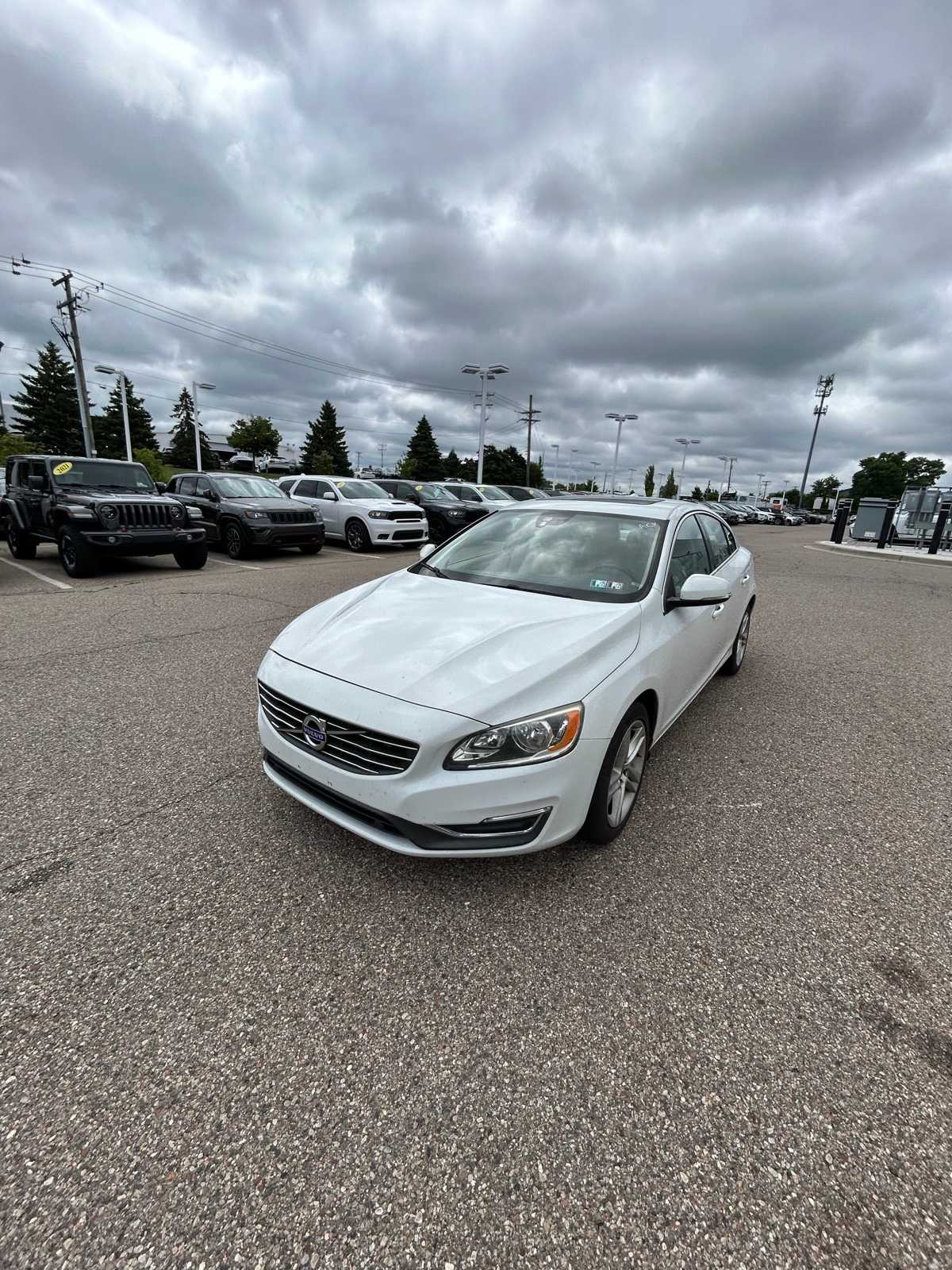 Thumbnail: 2015 Volvo S60 - 5