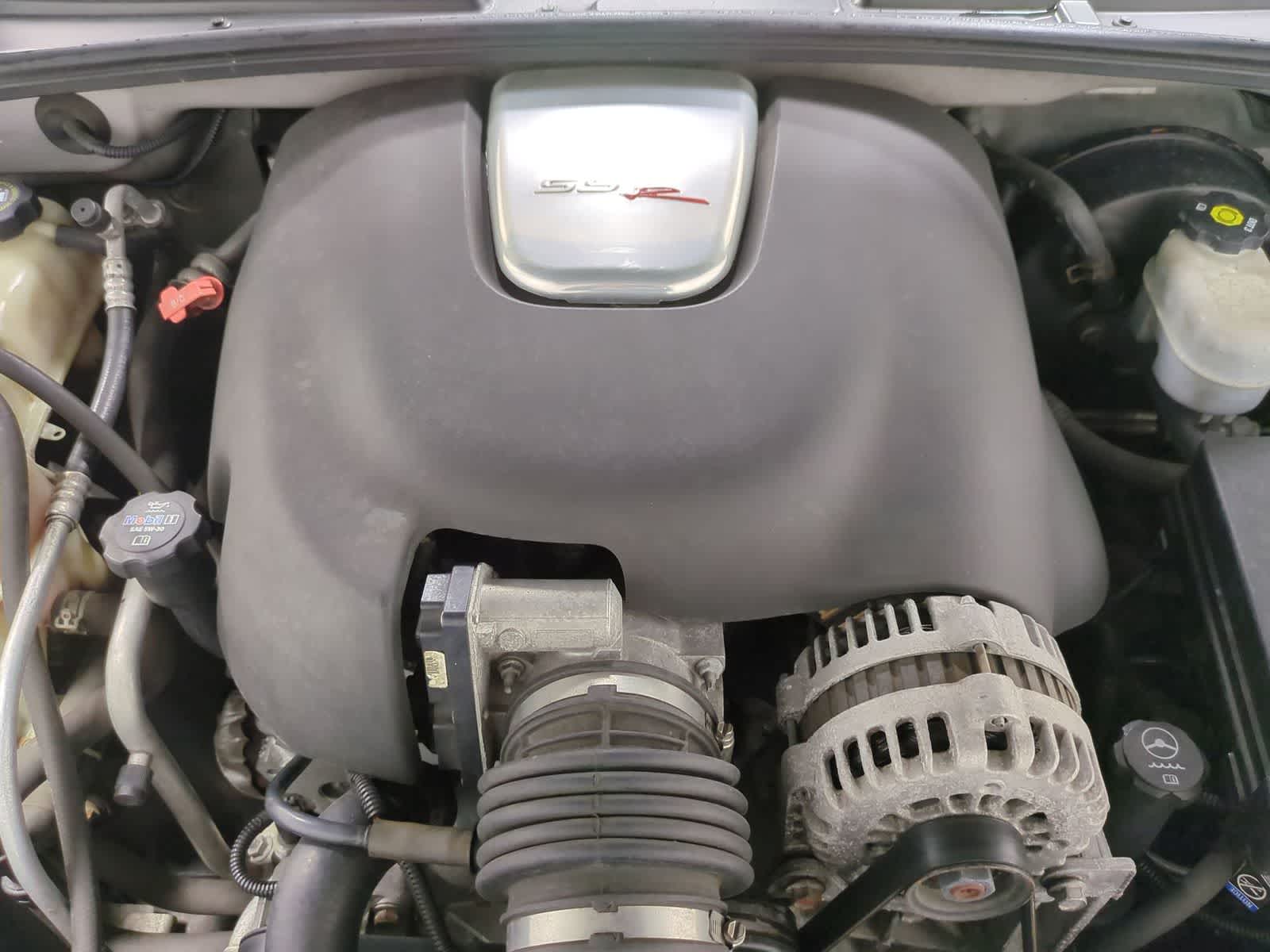 Thumbnail: 2005 Chevrolet SSR - 16