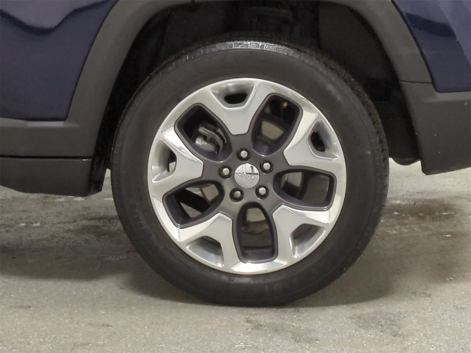 Thumbnail: 2021 Jeep Compass - 21