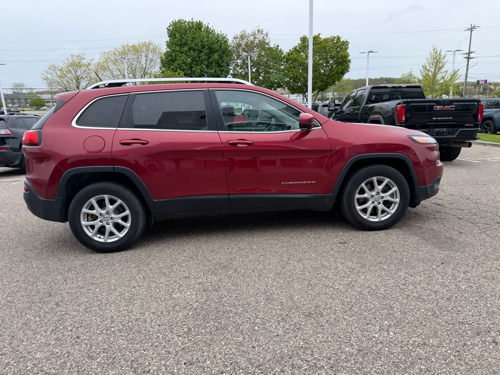 Thumbnail: 2015 Jeep Cherokee - 13