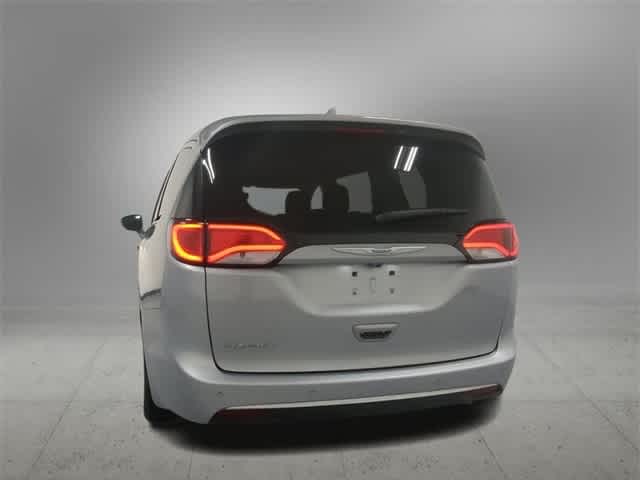 2018 Chrysler Pacifica Touring 7