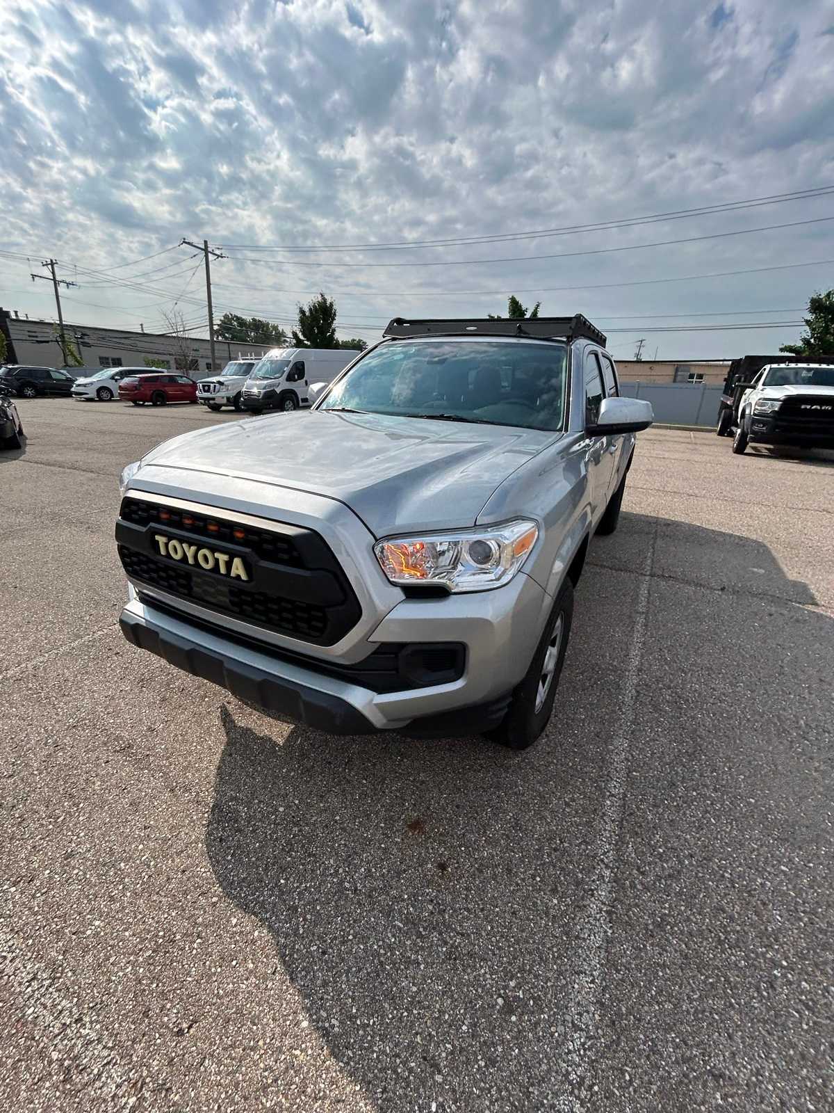 Thumbnail: 2023 Toyota Tacoma - 5