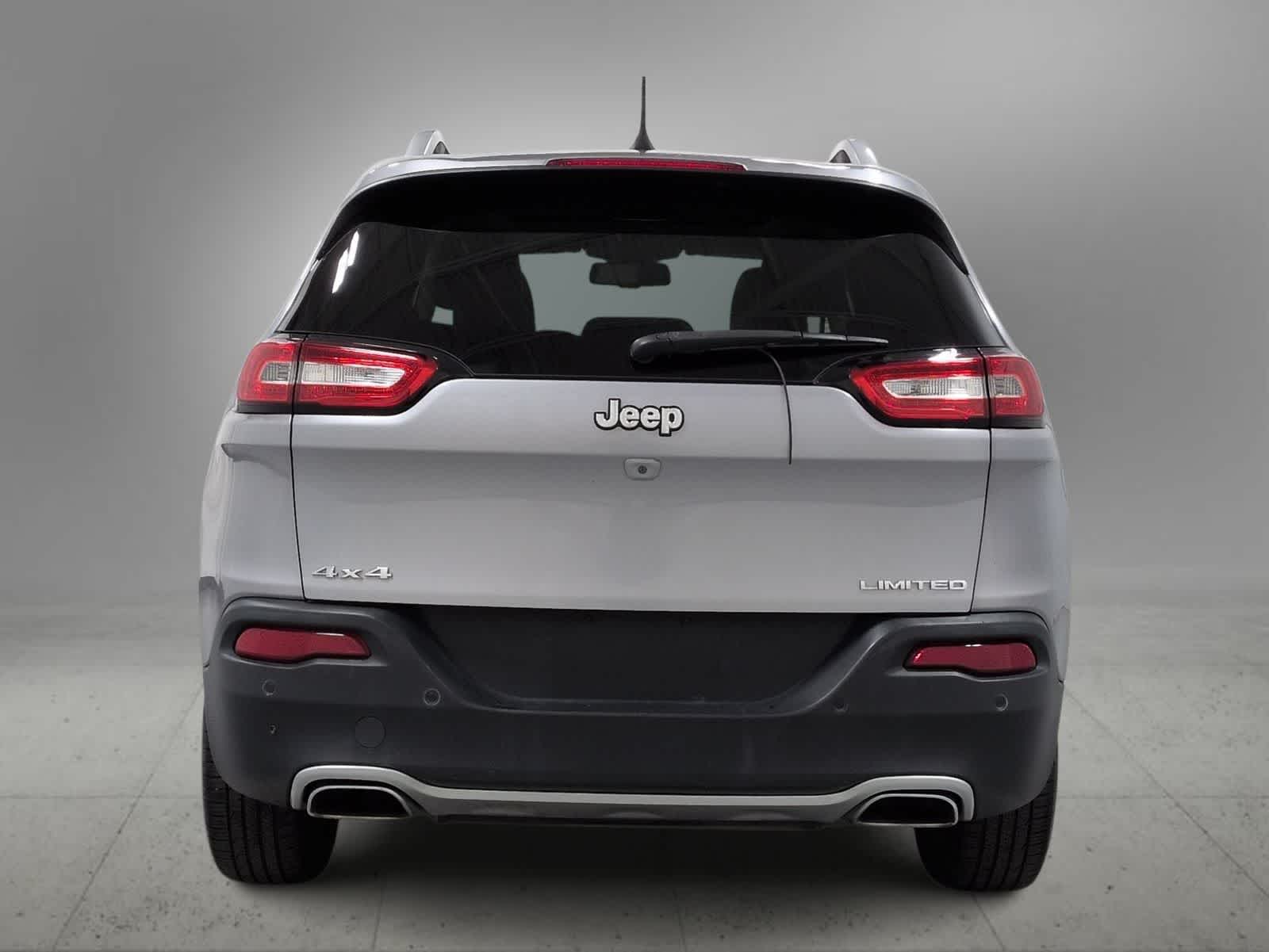 Thumbnail: 2018 Jeep Cherokee - 7