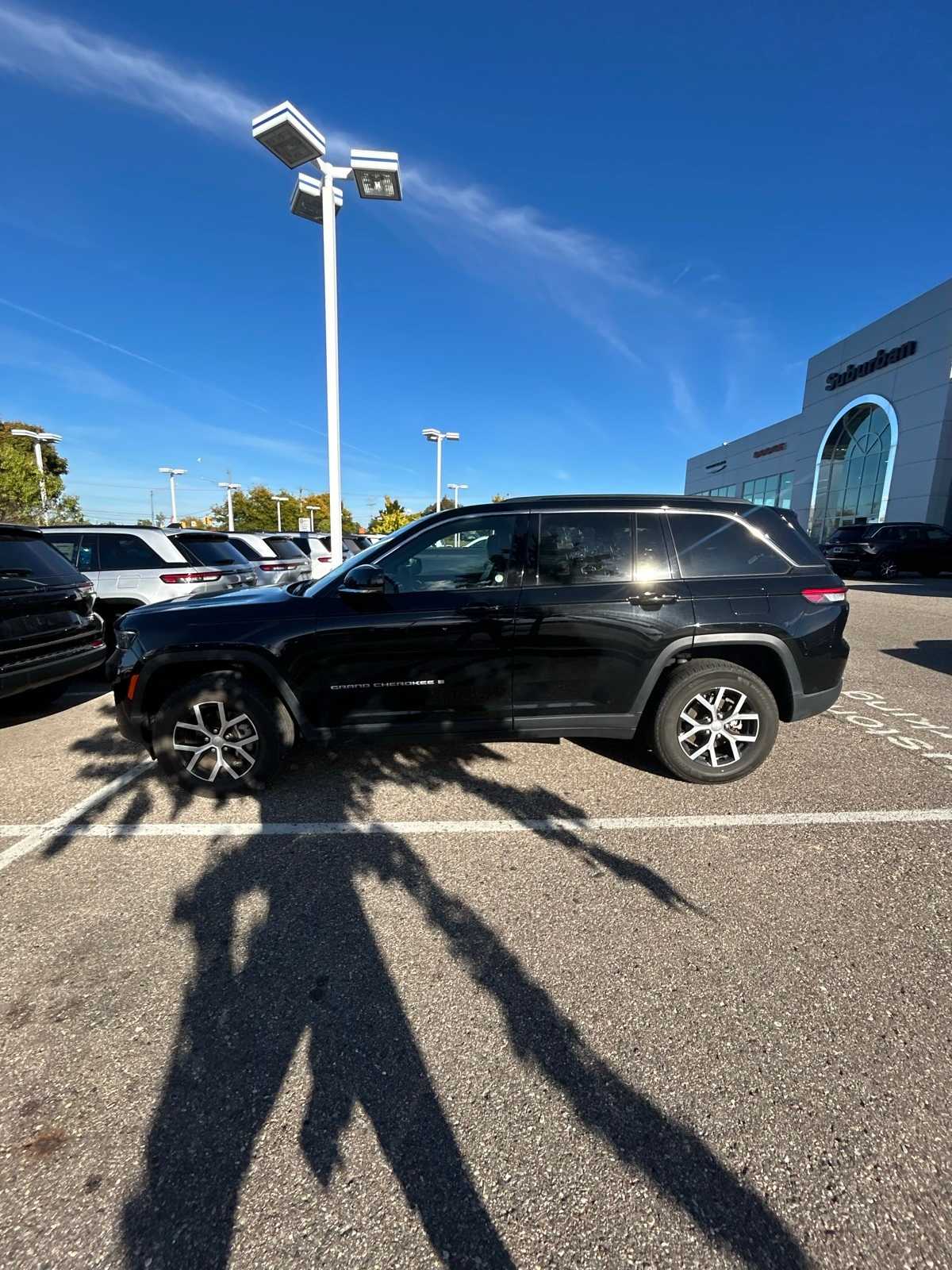 Thumbnail: 2024 Jeep Grand Cherokee - 27