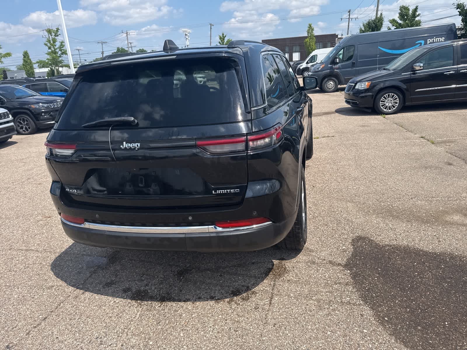 Thumbnail: 2023 Jeep Grand Cherokee - 18