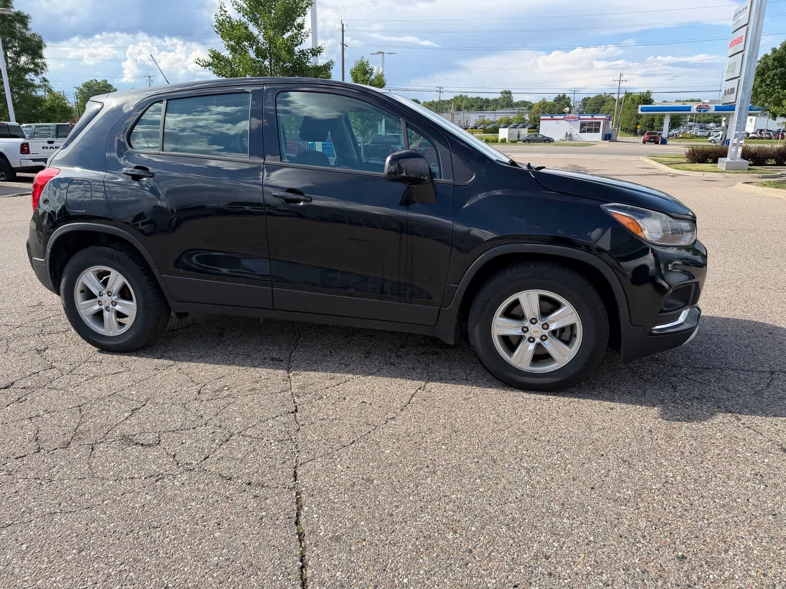 Thumbnail: 2020 Chevrolet Trax - 12