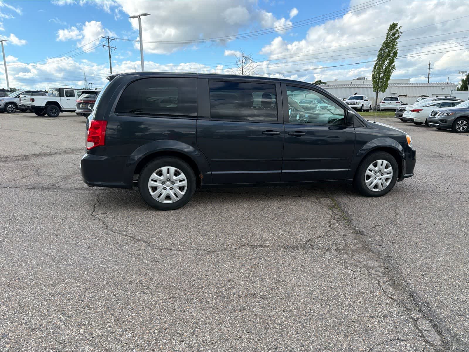 Thumbnail: 2014 Dodge Grand Caravan - 15