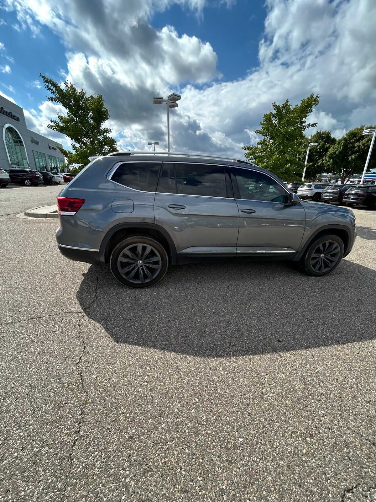 Thumbnail: 2019 Volkswagen Atlas - 16