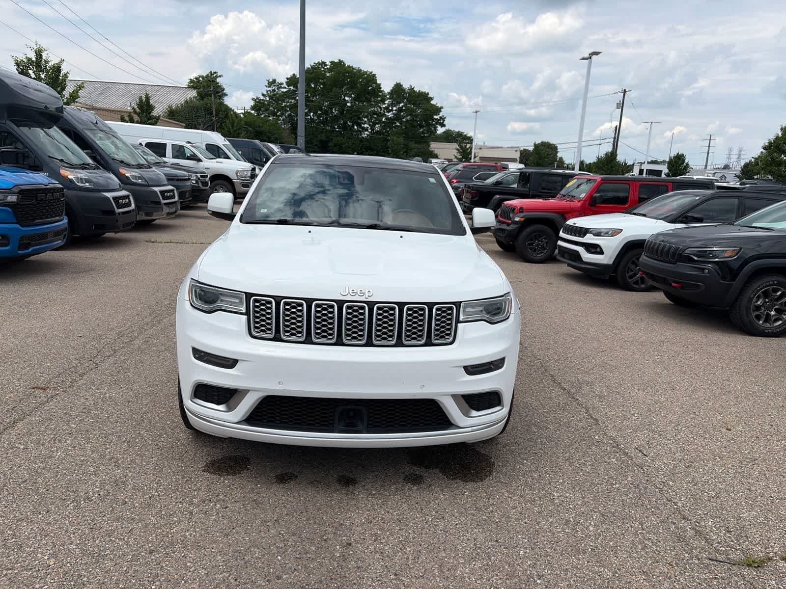 Thumbnail: 2021 Jeep Grand Cherokee - 3