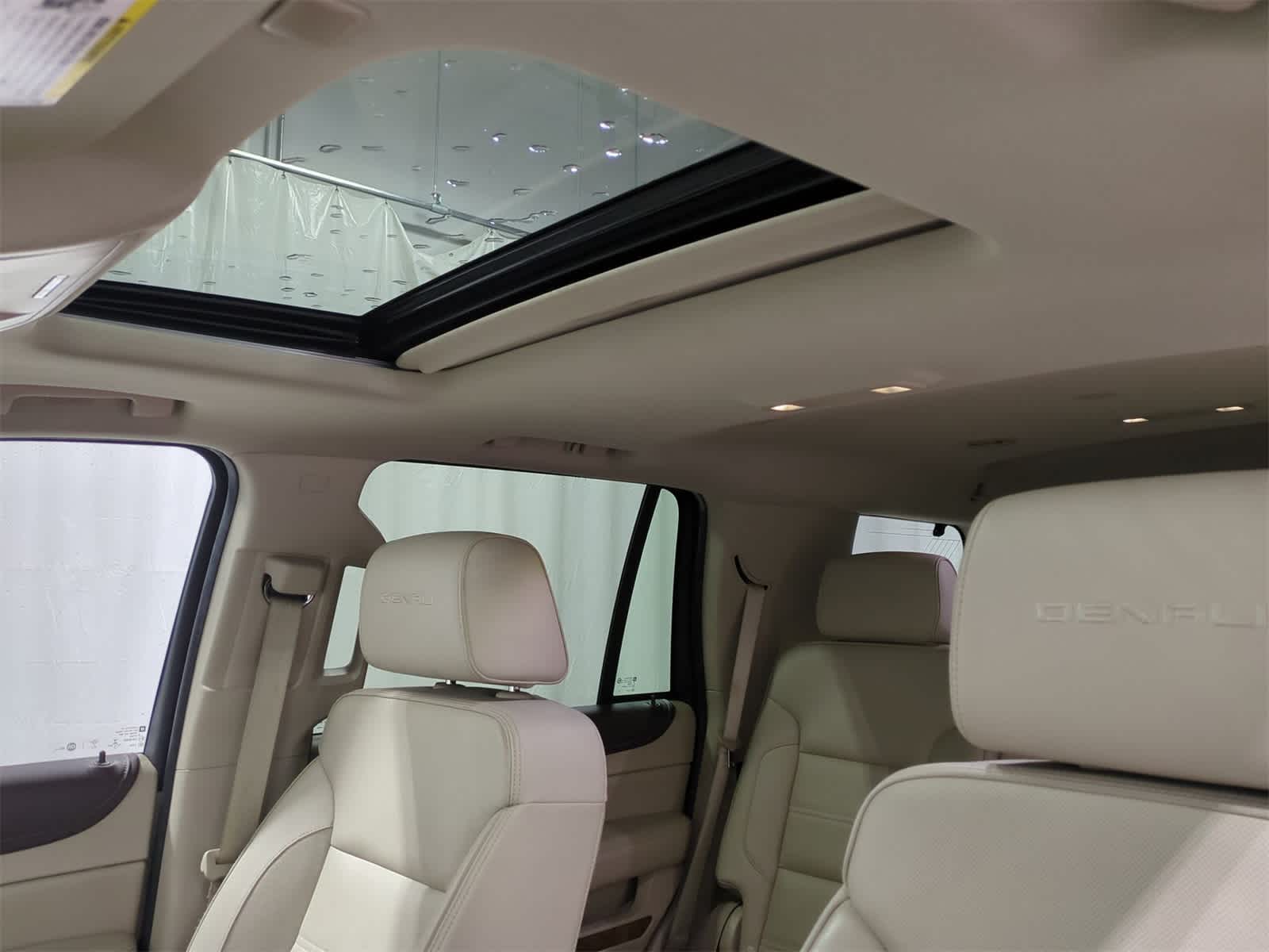 Thumbnail: 2017 GMC Yukon - 20