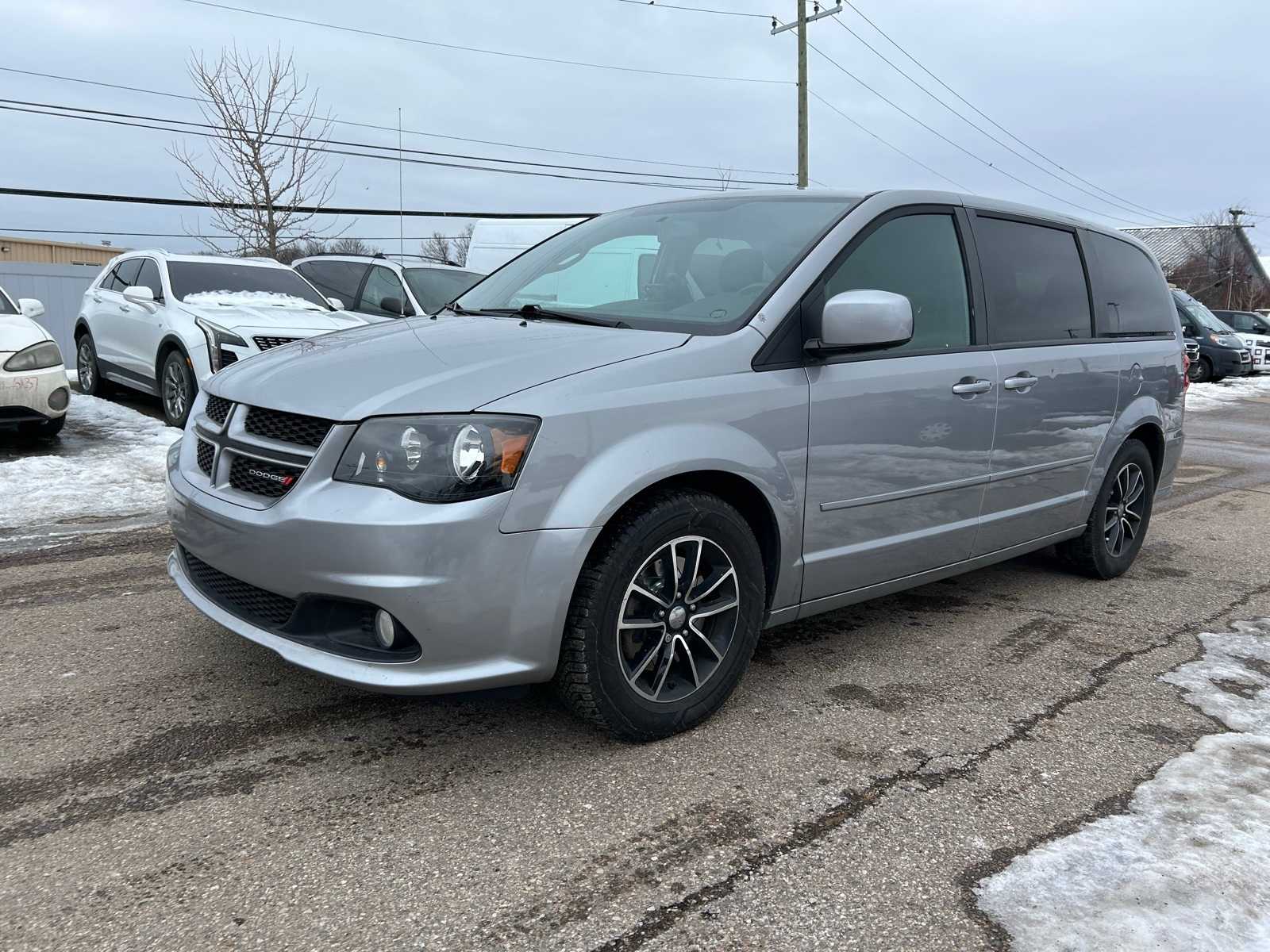 2017 Dodge Grand Caravan  -
                  Farmington Hills, MI