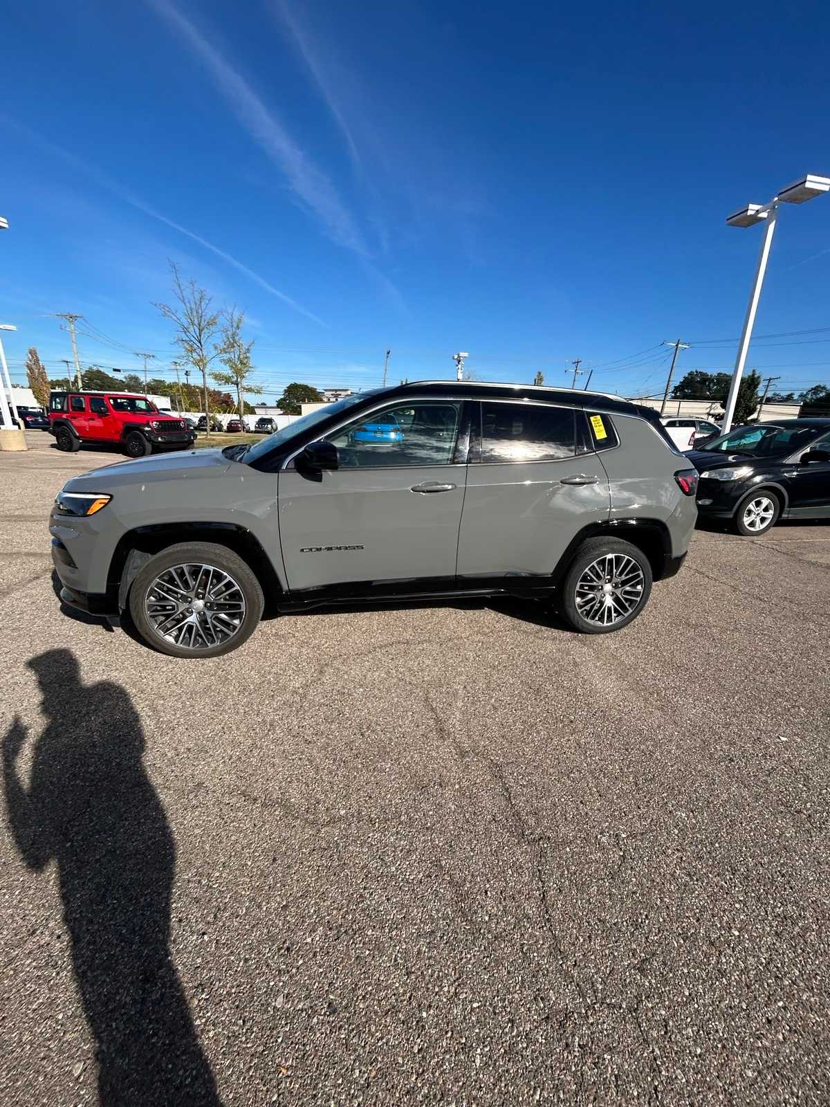 Thumbnail: 2022 Jeep Compass - 26