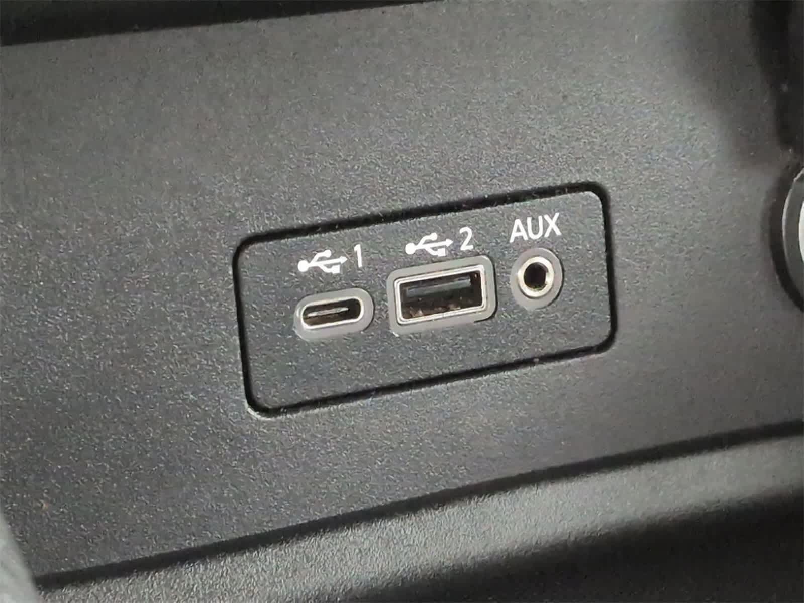 Thumbnail: 2021 Nissan Sentra - 31