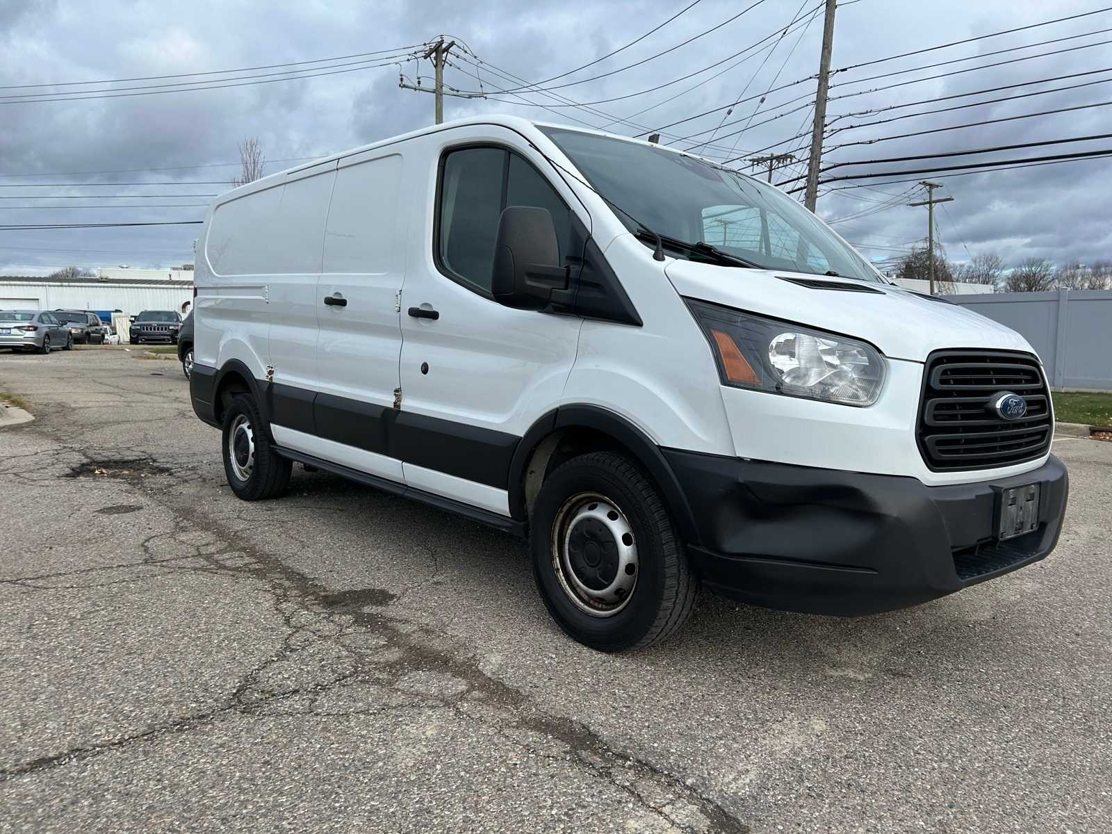 Thumbnail: 2019 Ford Transit Series - 7