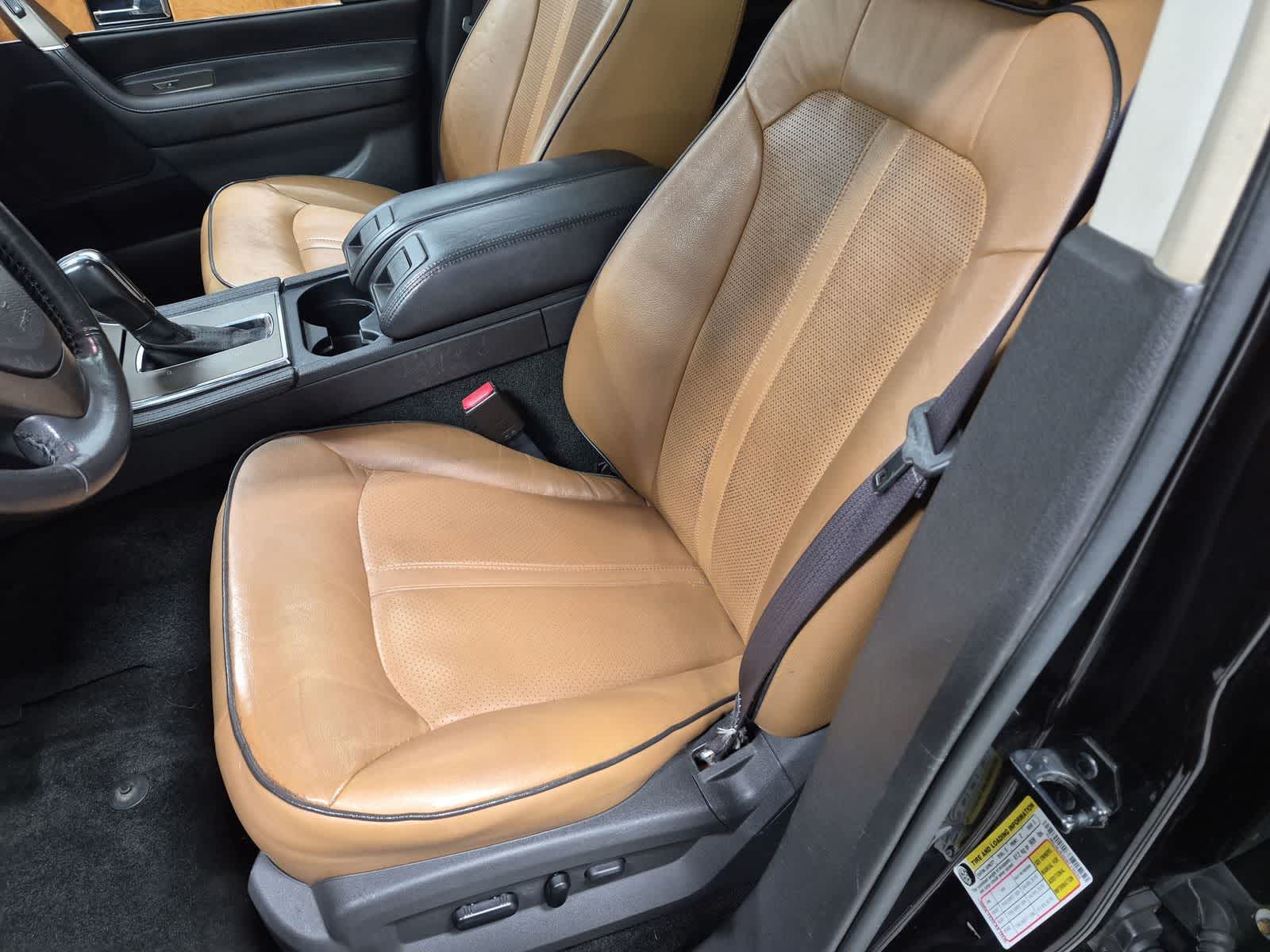 Thumbnail: 2013 Lincoln MKX - 23