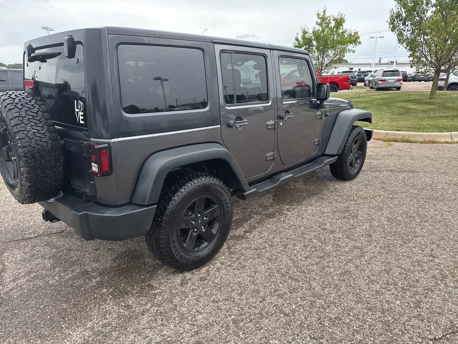 Thumbnail: 2018 Jeep Wrangler - 14