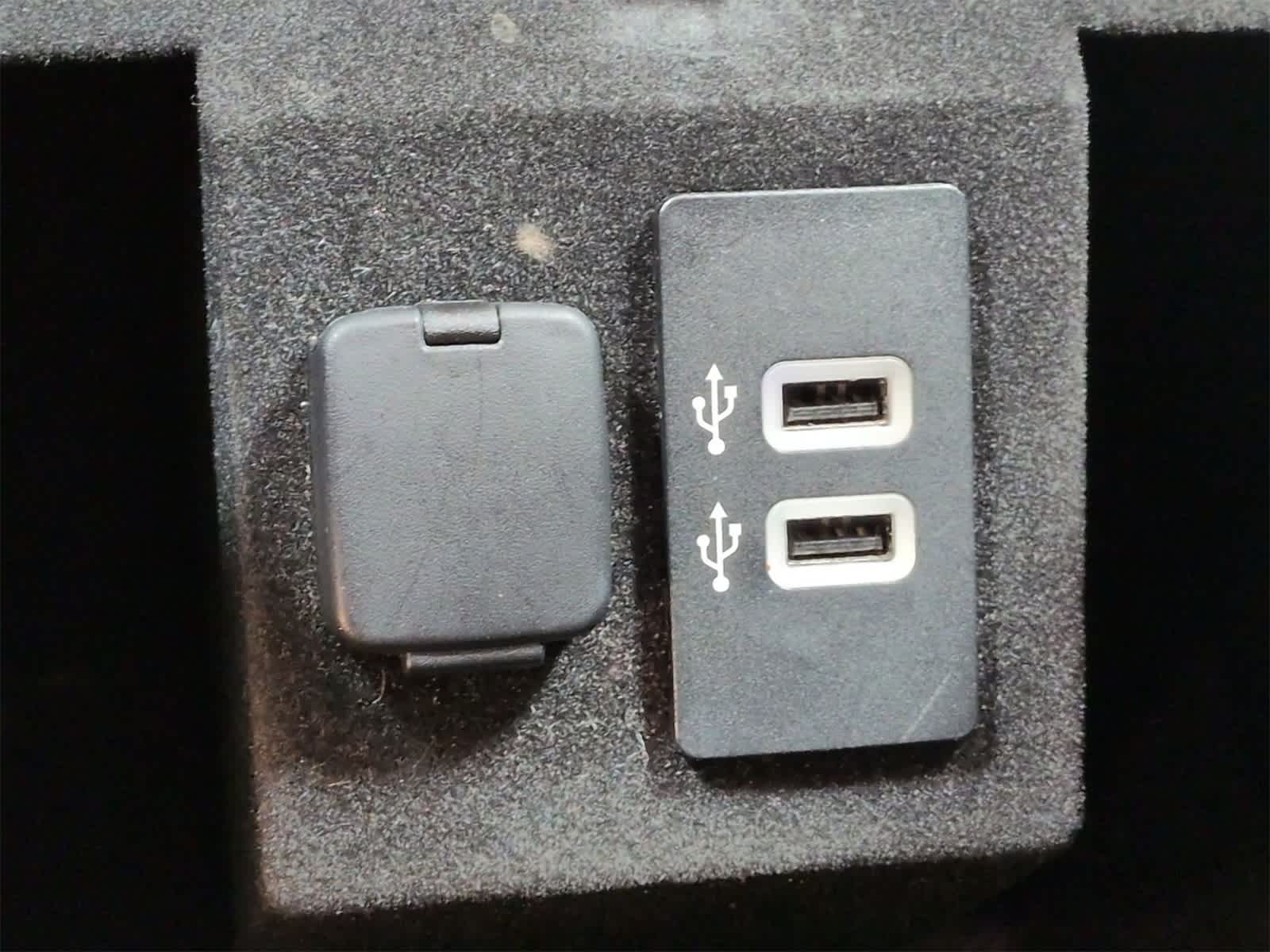 Thumbnail: 2017 Lincoln Navigator L - 33