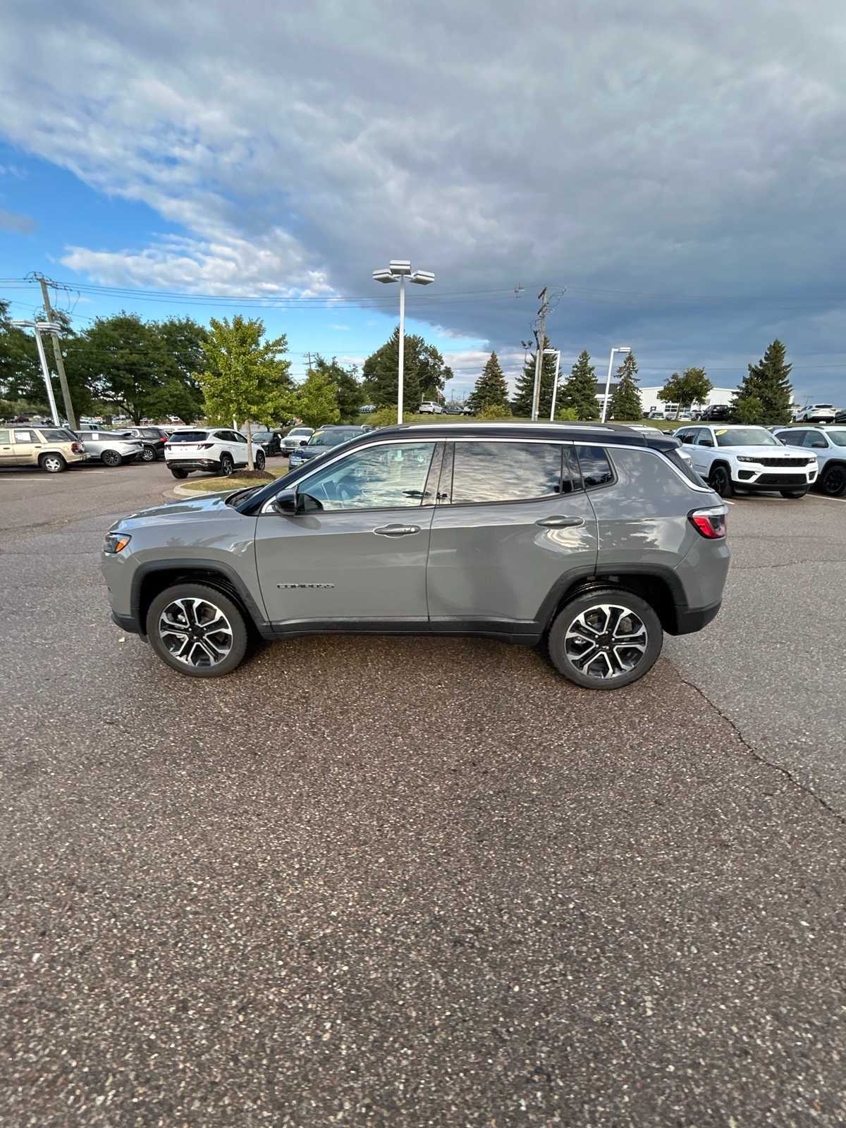 Thumbnail: 2022 Jeep Compass - 24