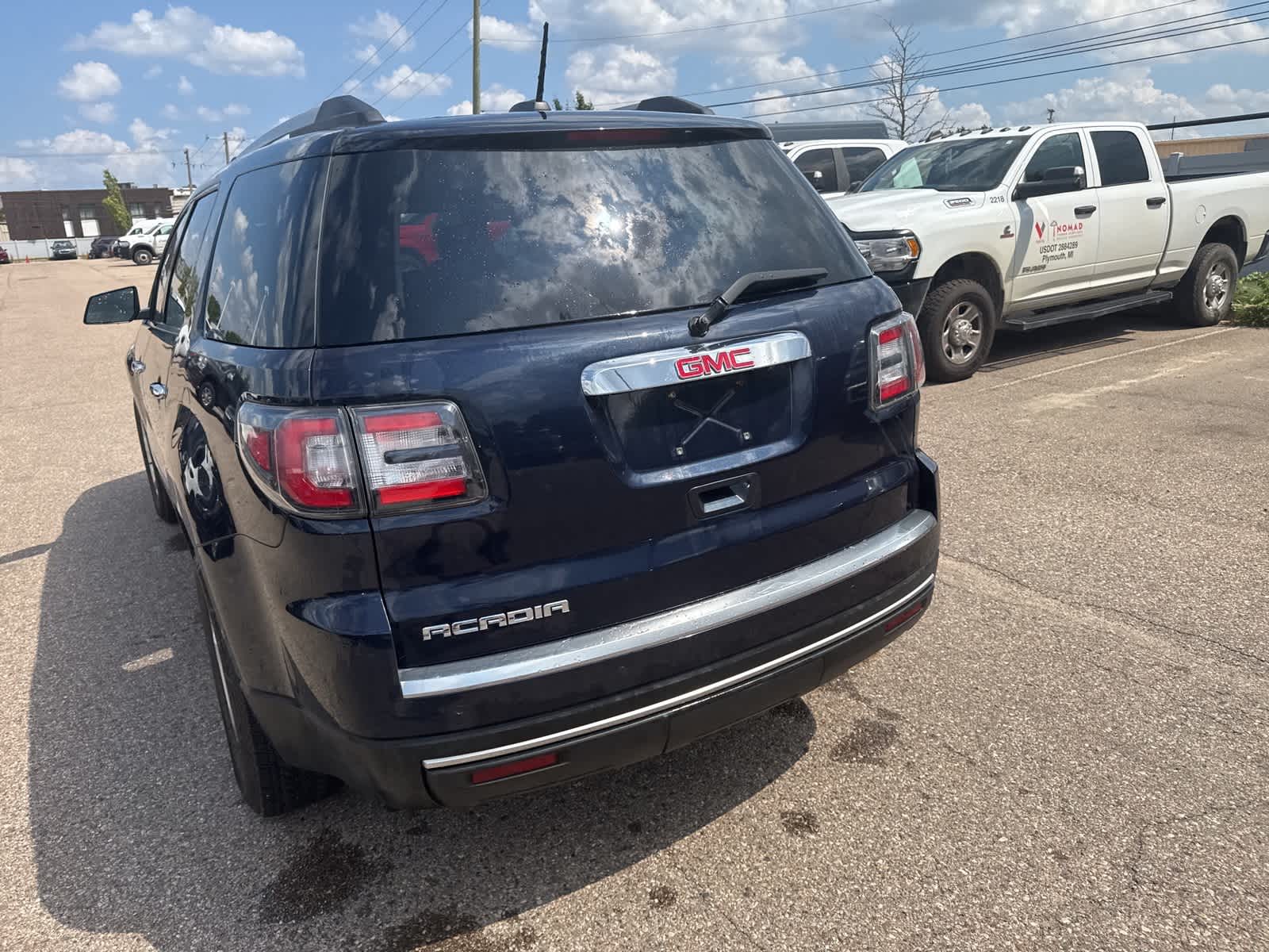 Thumbnail: 2016 GMC Acadia - 17