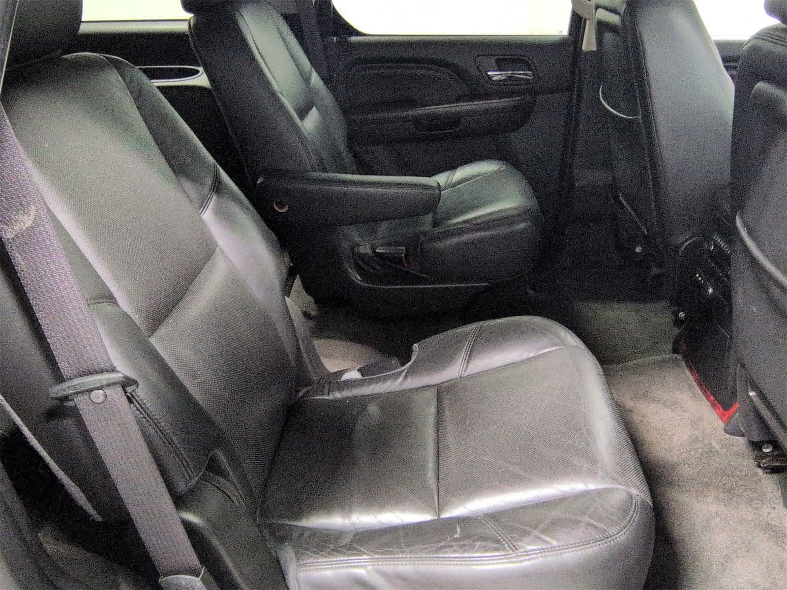 Thumbnail: 2012 Cadillac Escalade - 22