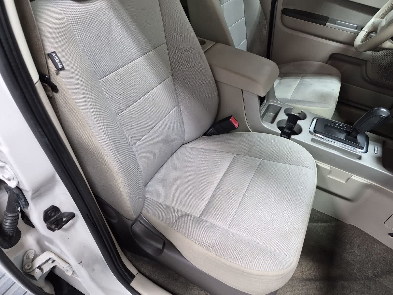 Thumbnail: 2011 Ford Escape - 29