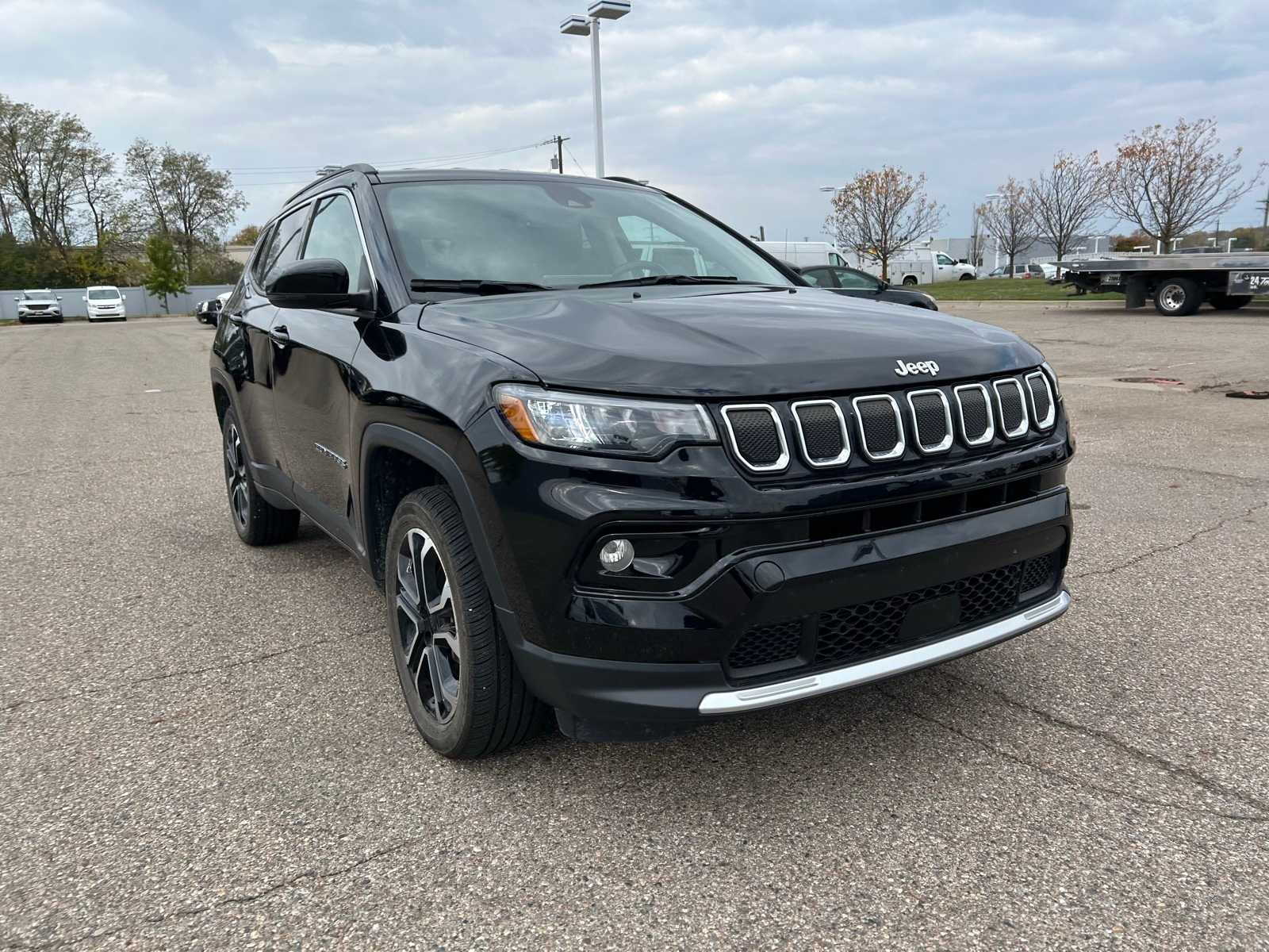 Thumbnail: 2022 Jeep Compass - 6
