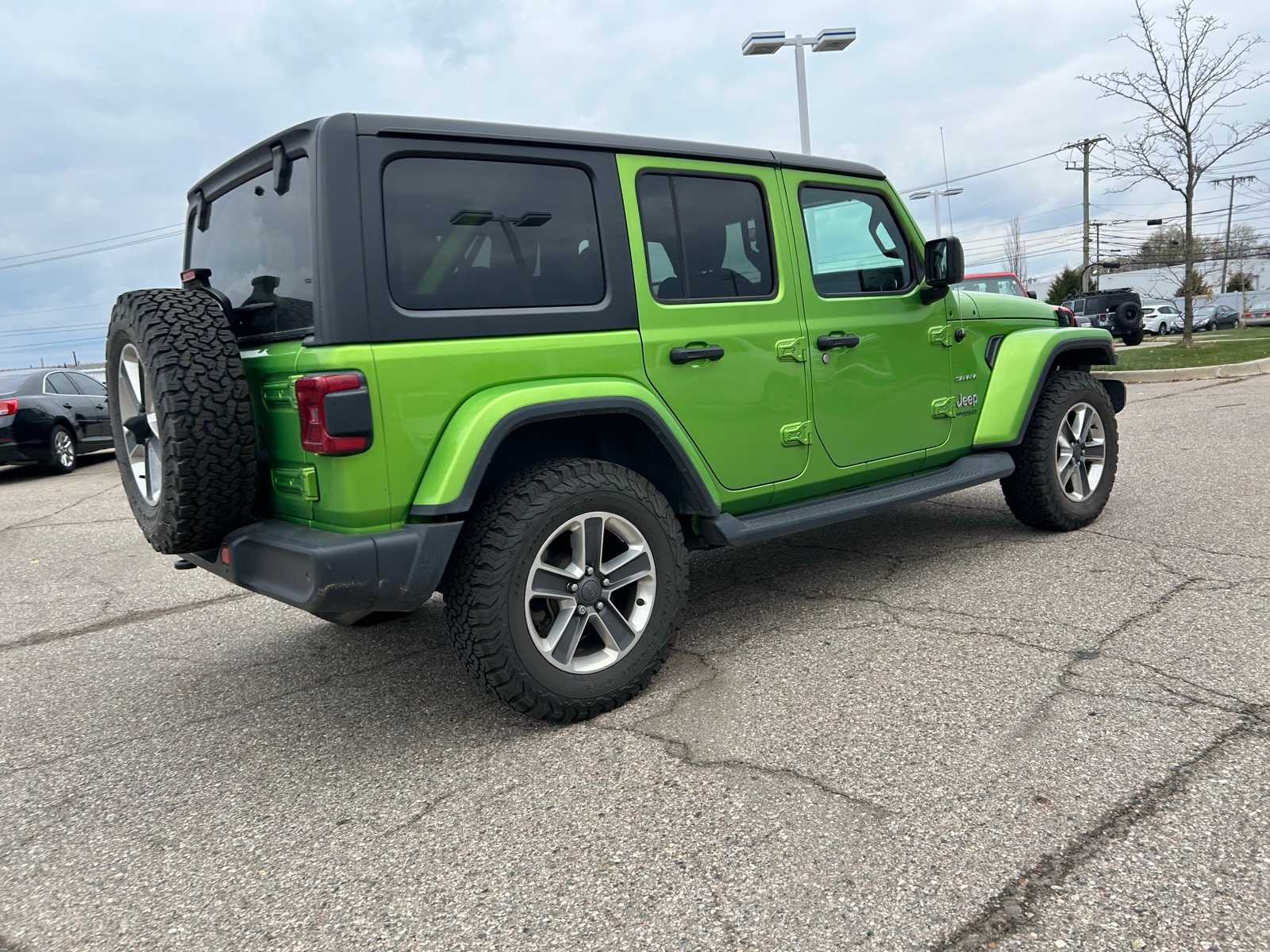 Thumbnail: 2018 Jeep Wrangler - 13
