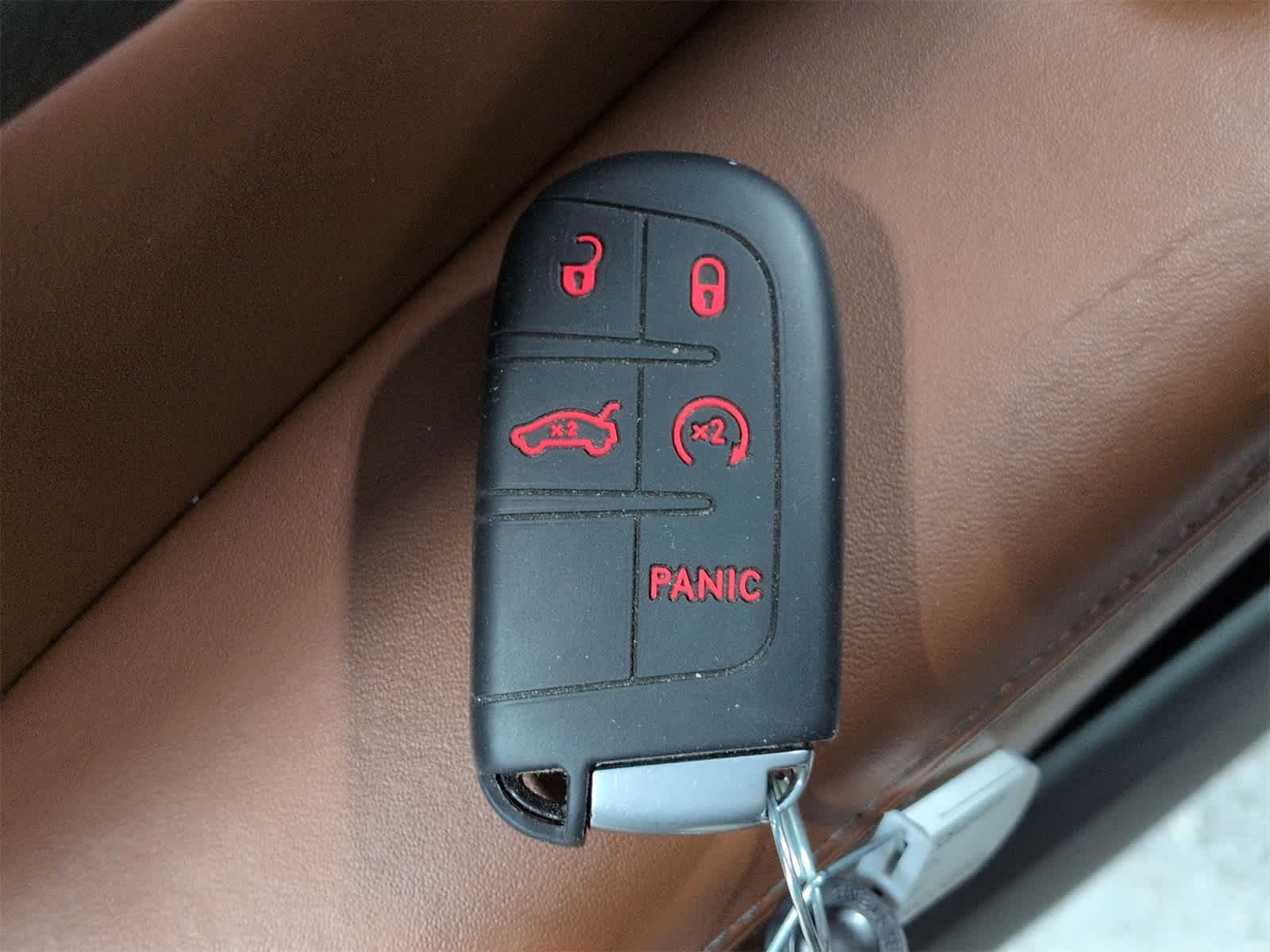 Thumbnail: 2019 Jeep Grand Cherokee - 38