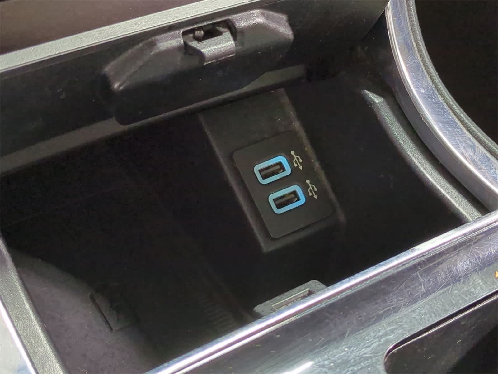 Thumbnail: 2020 Ford Edge - 34